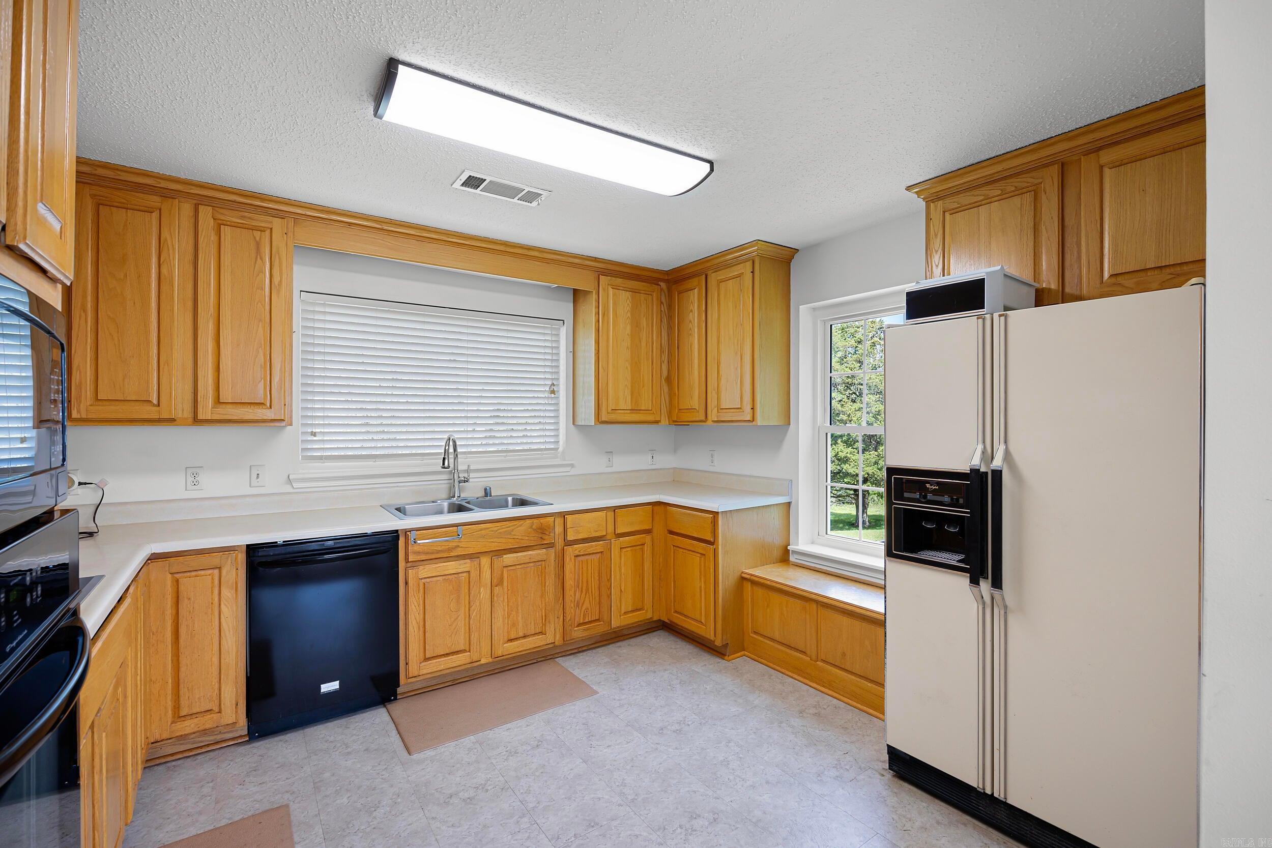 329 Scott Ln