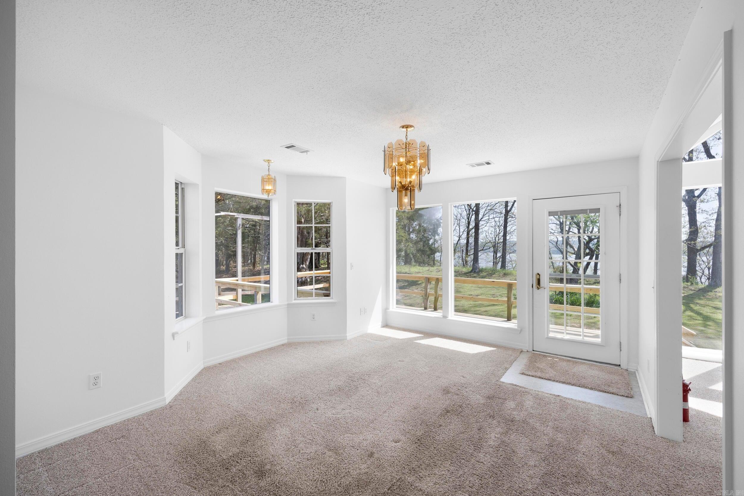 329 Scott Ln