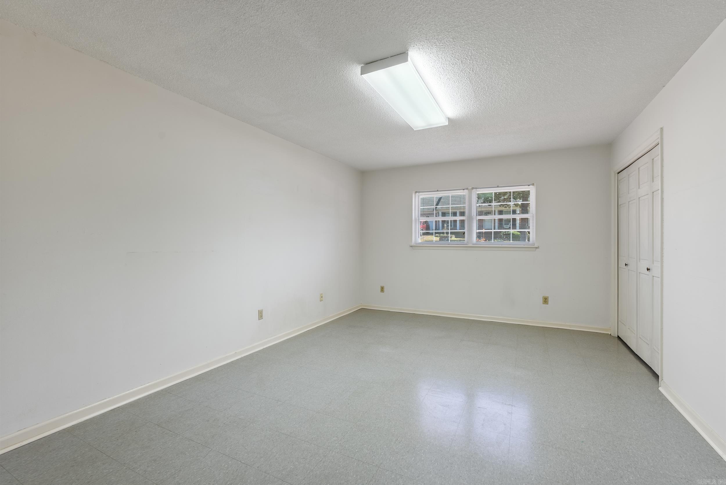 82 Kingspark Road