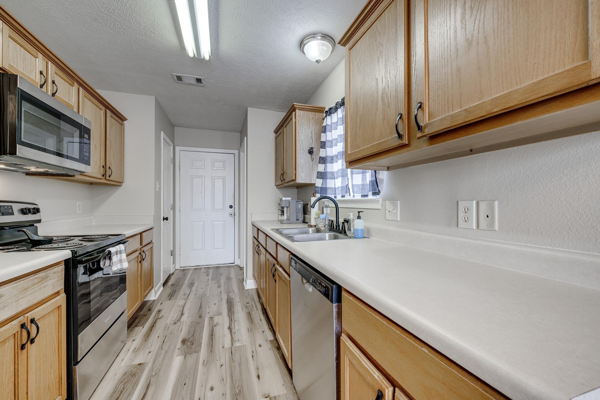 3335 Appomatox Drive