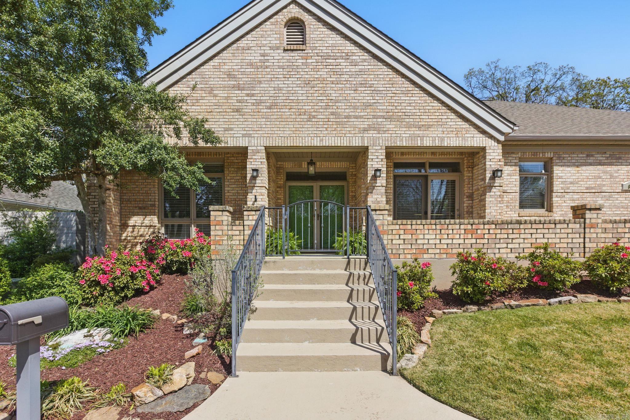 63 Hunters Green Circle