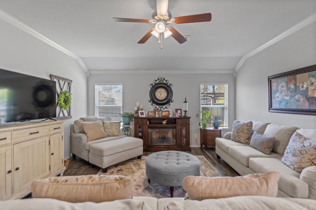 6520 Amalie Drive