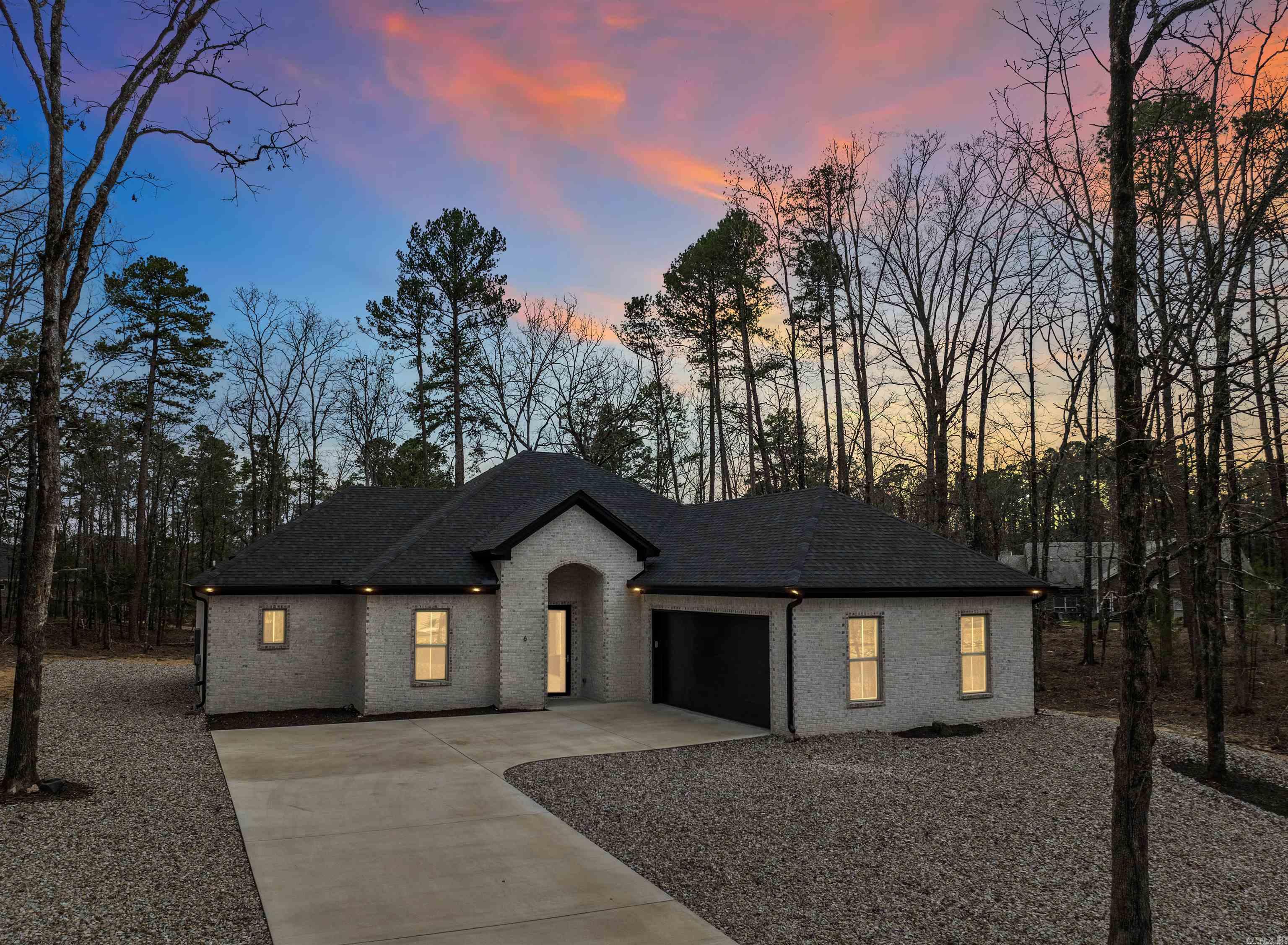 6 Busqueda Lane