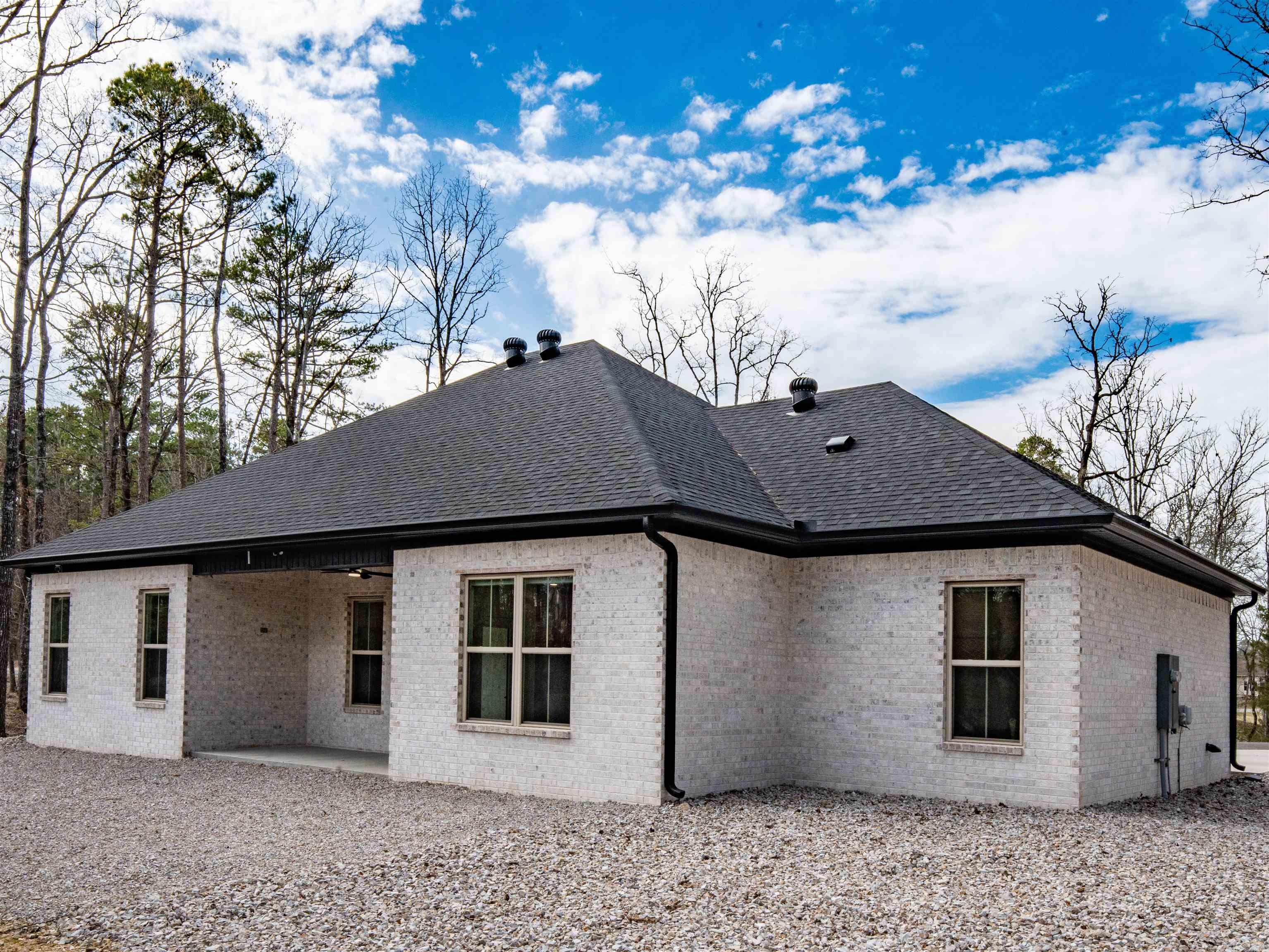 6 Busqueda Lane