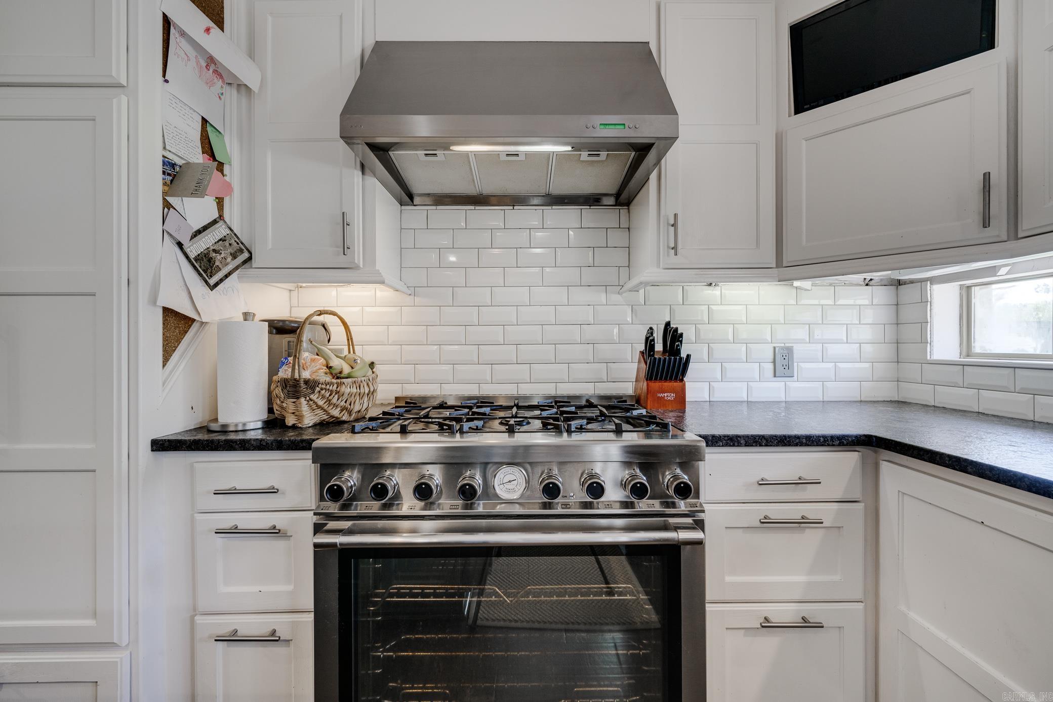 1025 Summerwood