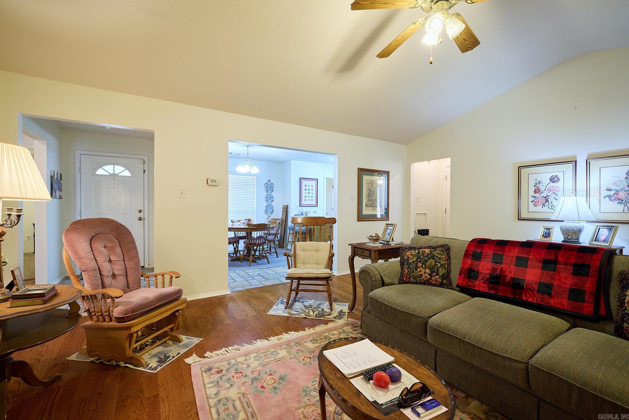 914 Amy Circle