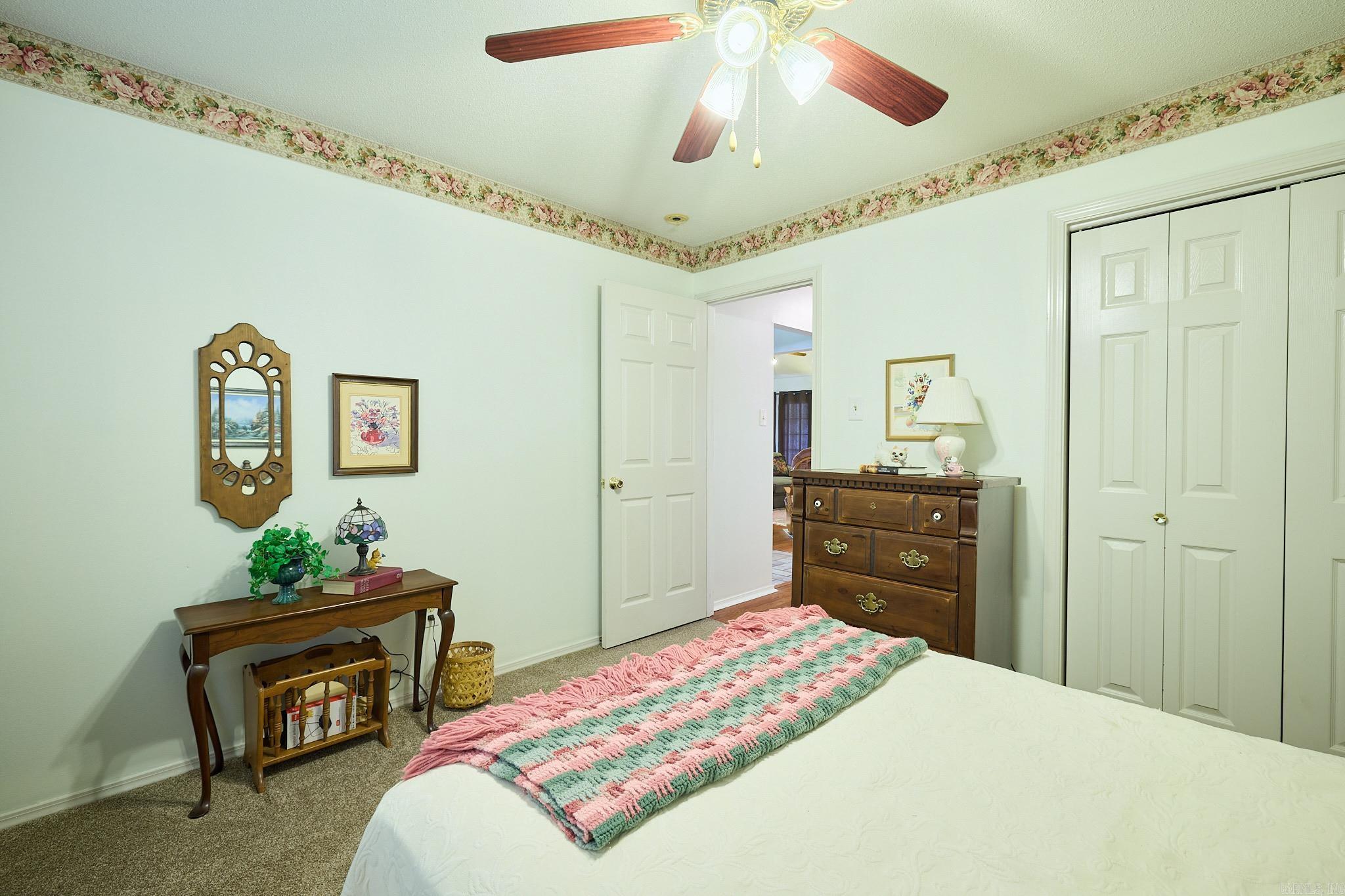 914 Amy Circle