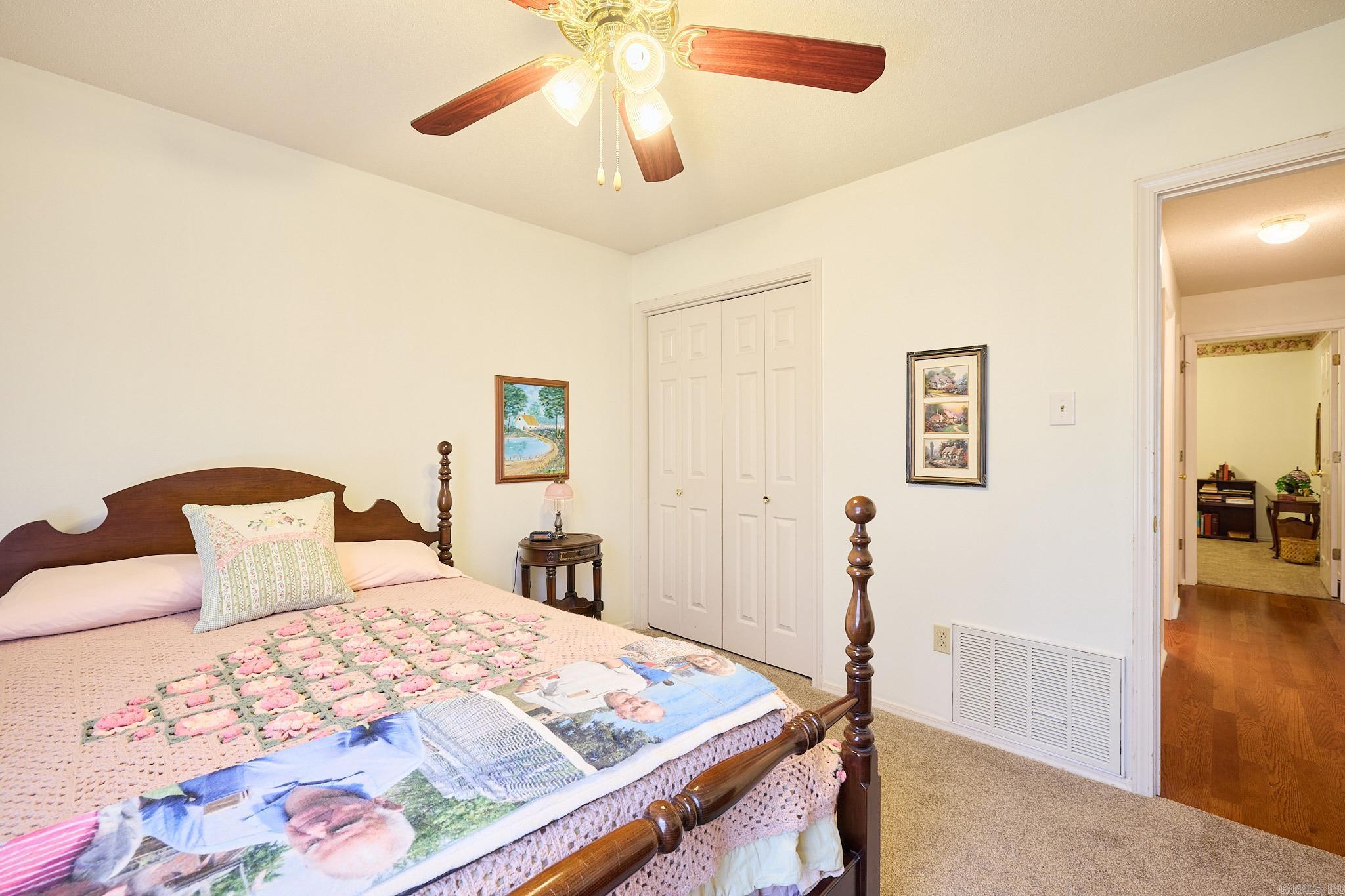 914 Amy Circle