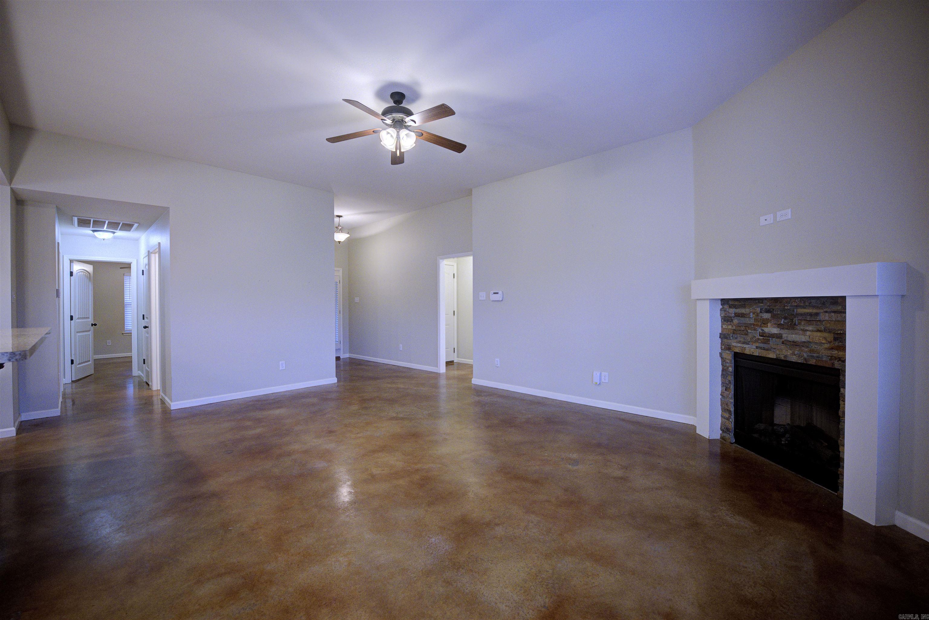 2719 Finley Loop