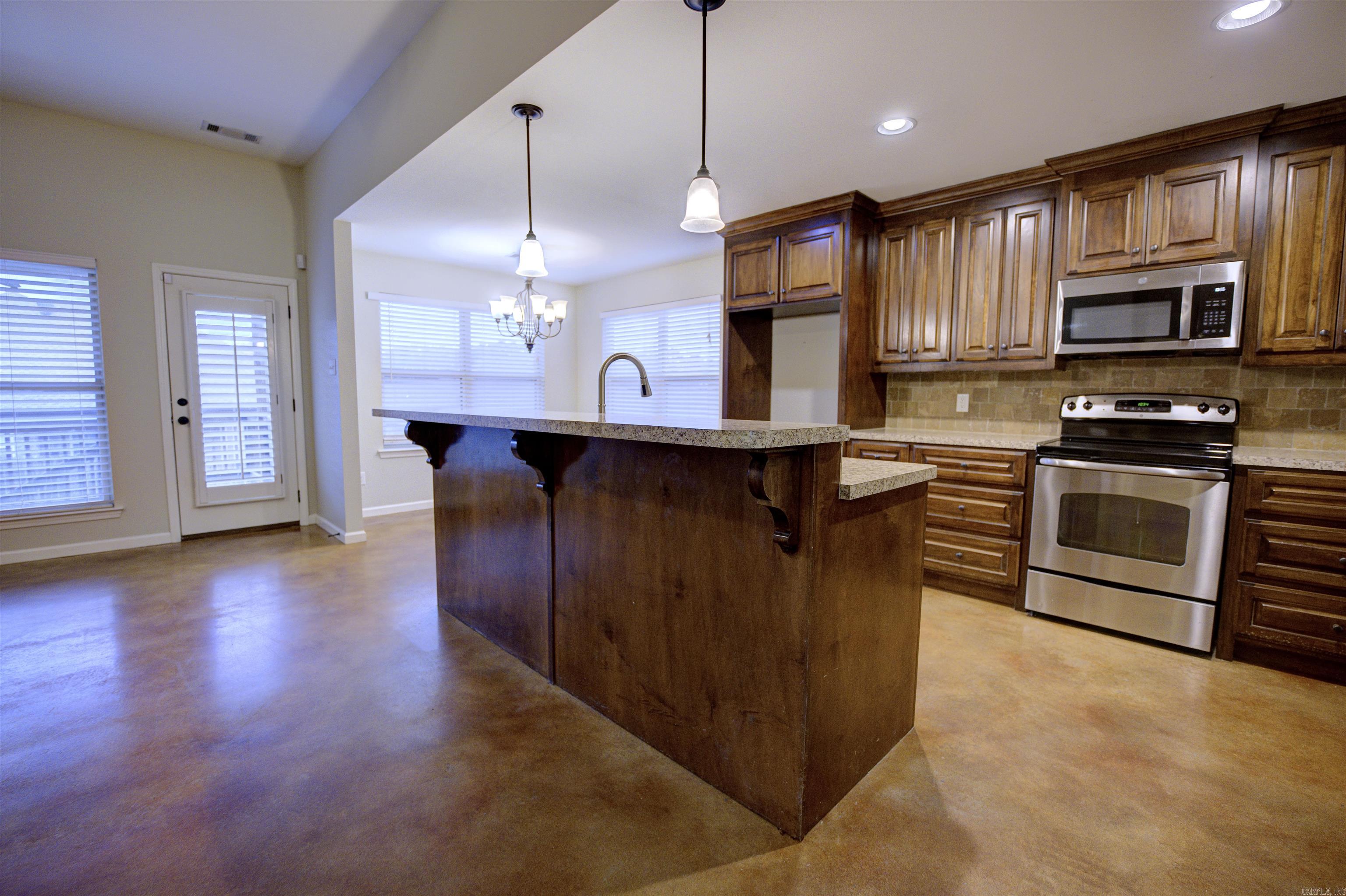 2719 Finley Loop