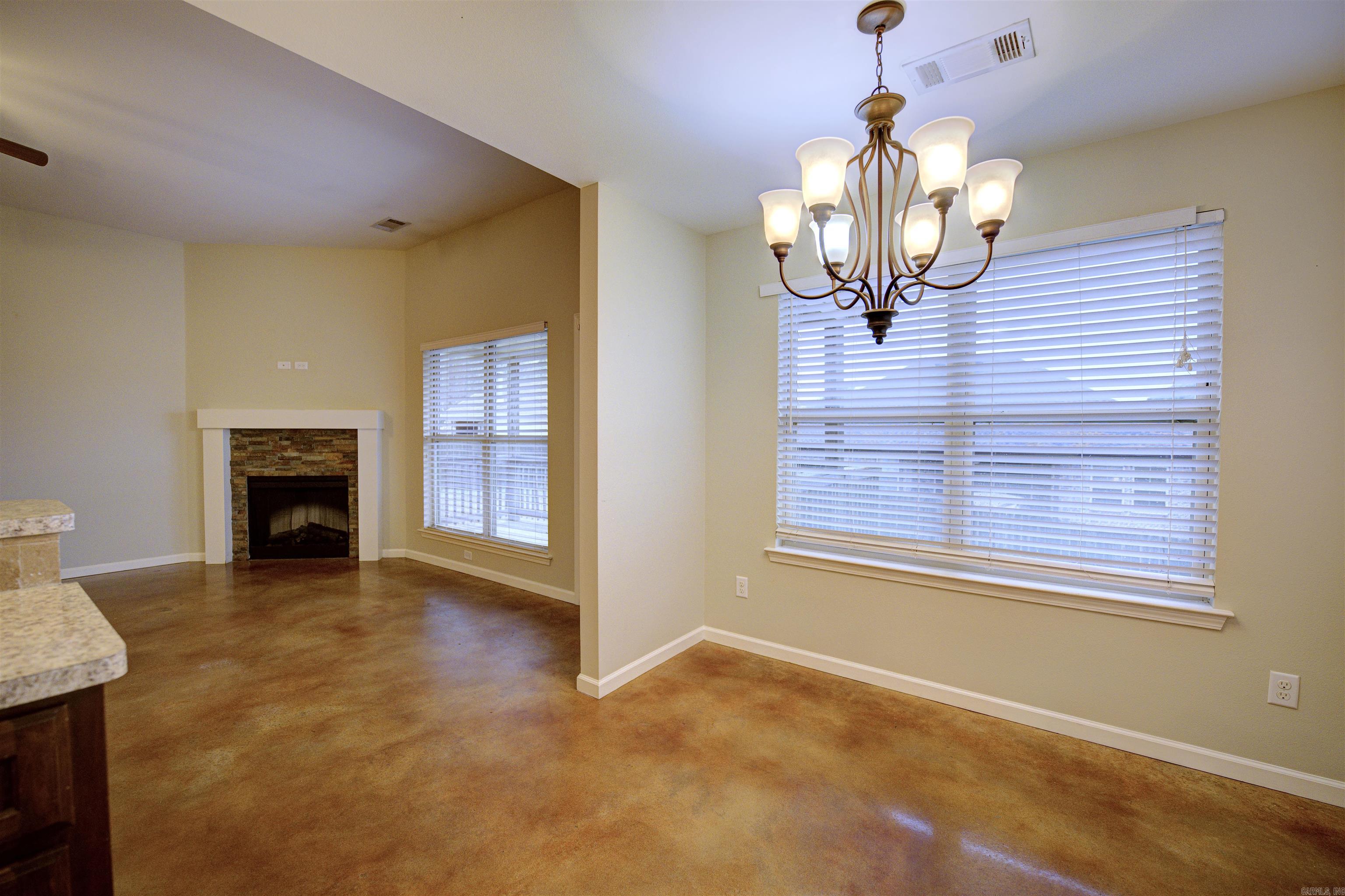 2719 Finley Loop