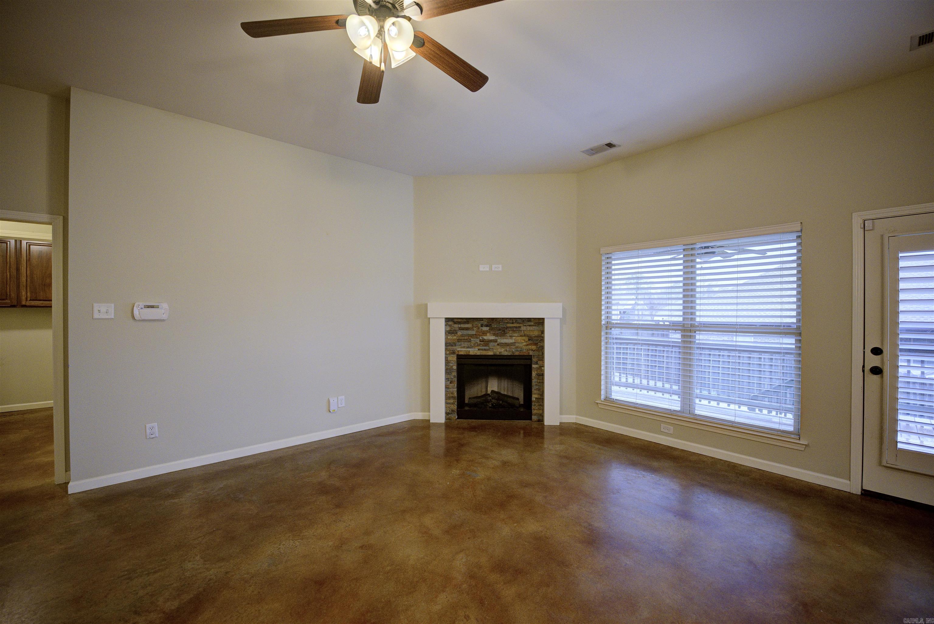 2719 Finley Loop