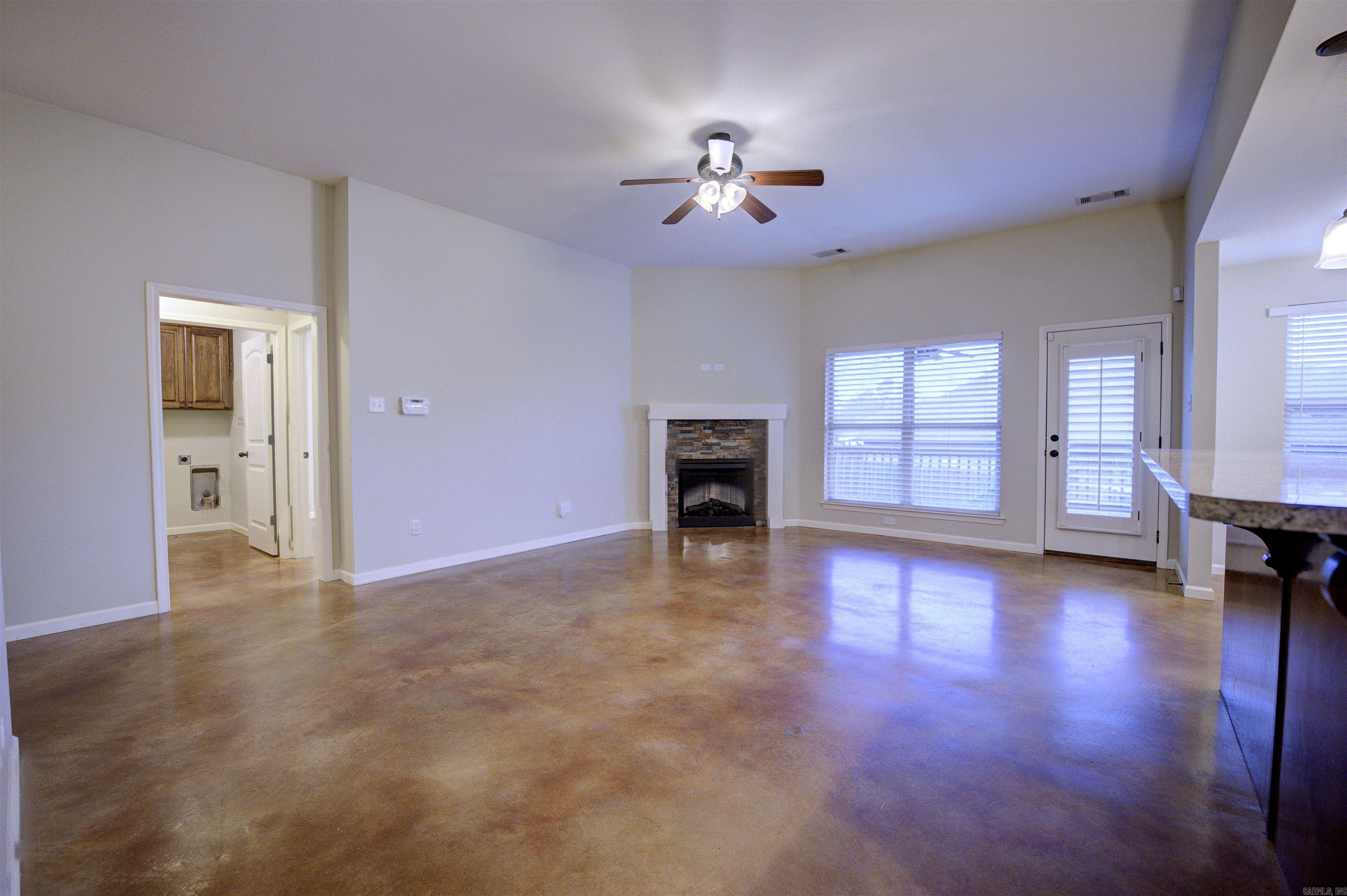 2719 Finley Loop