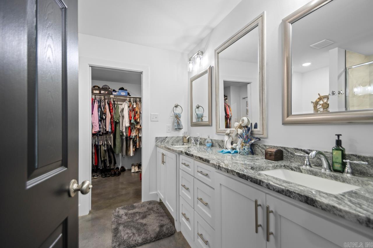 1917 W Sevier Street