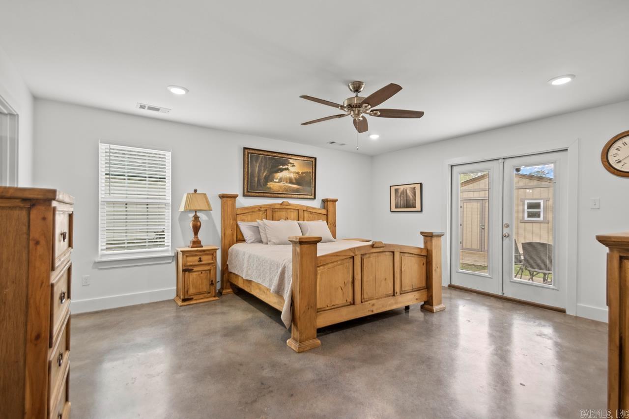 1917 W Sevier Street