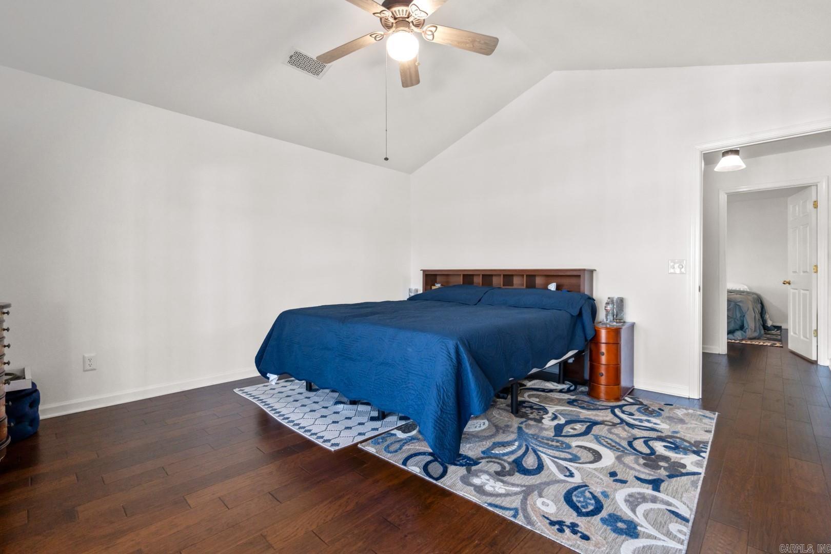 102 Eagle View Point