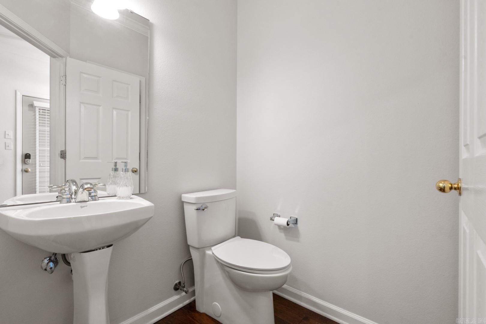 102 Eagle View Point