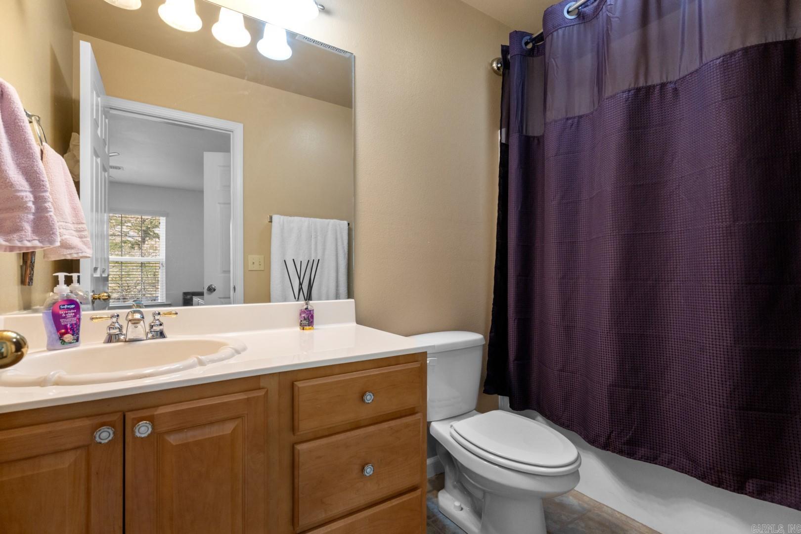 102 Eagle View Point