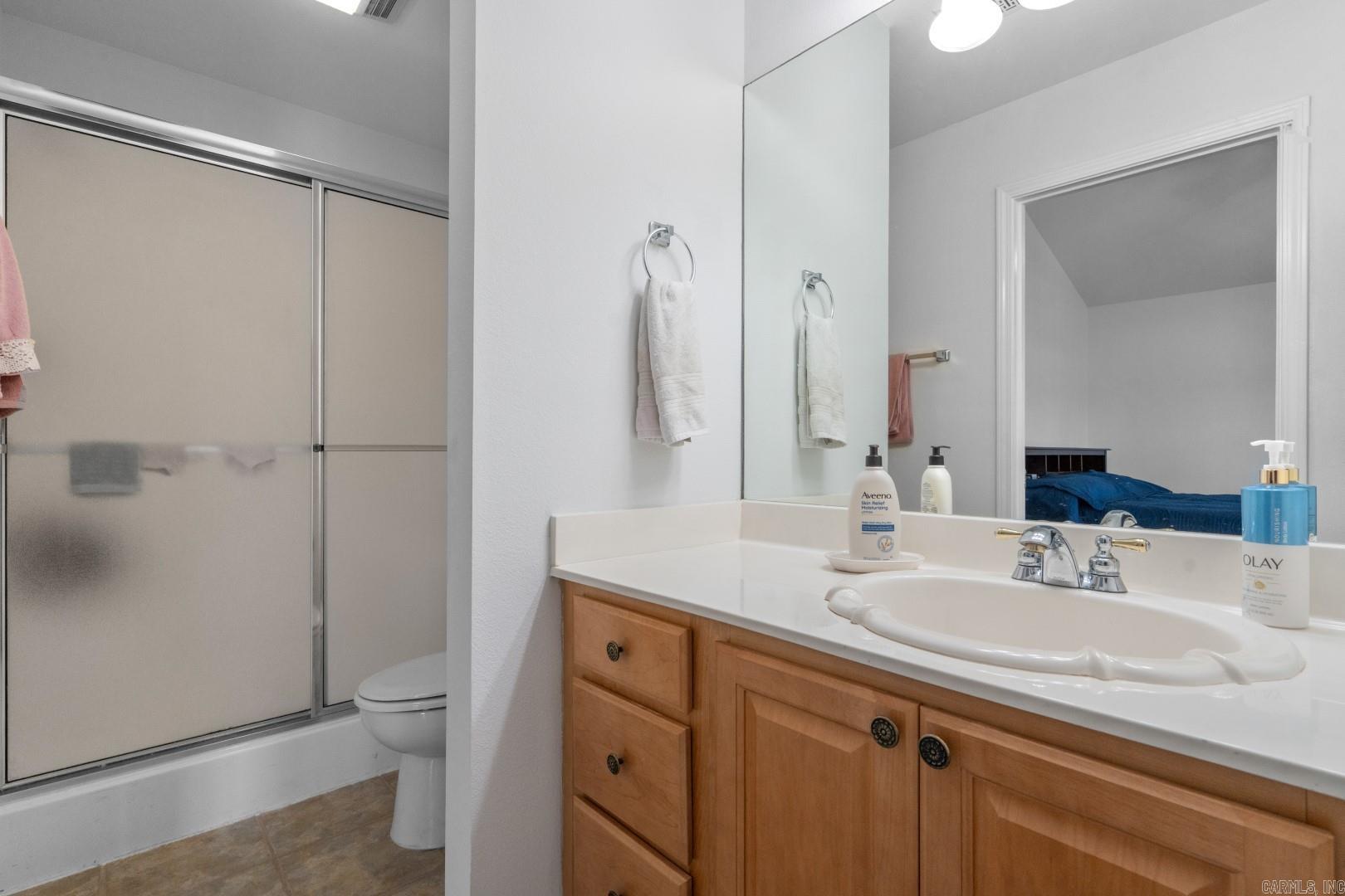 102 Eagle View Point