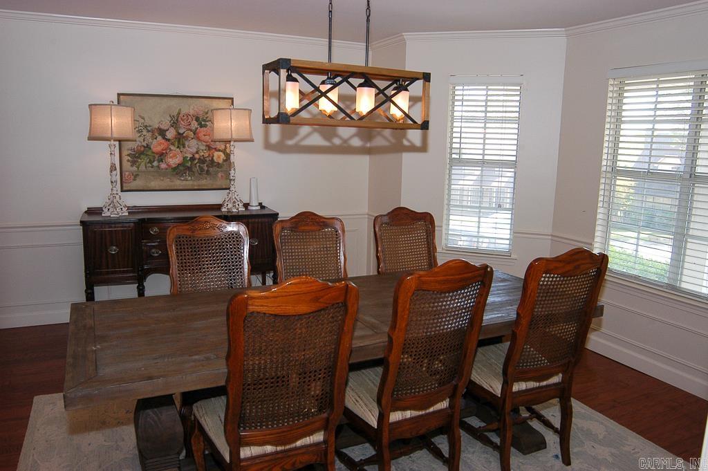 1 Windsor Valley Court