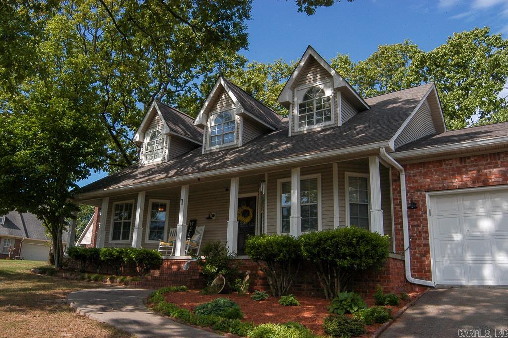 1 Windsor Valley Court
