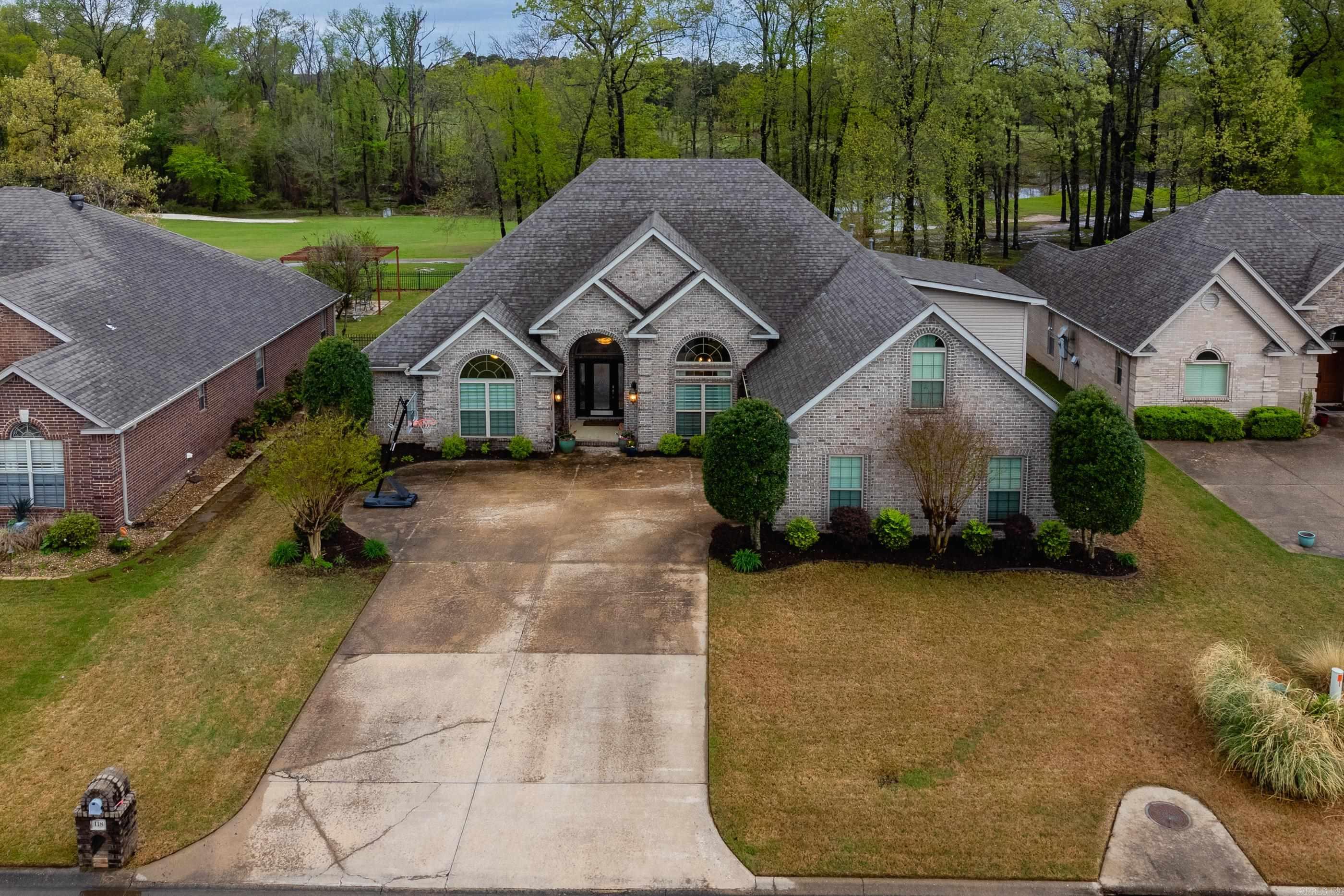 118 Bayonne Cove
