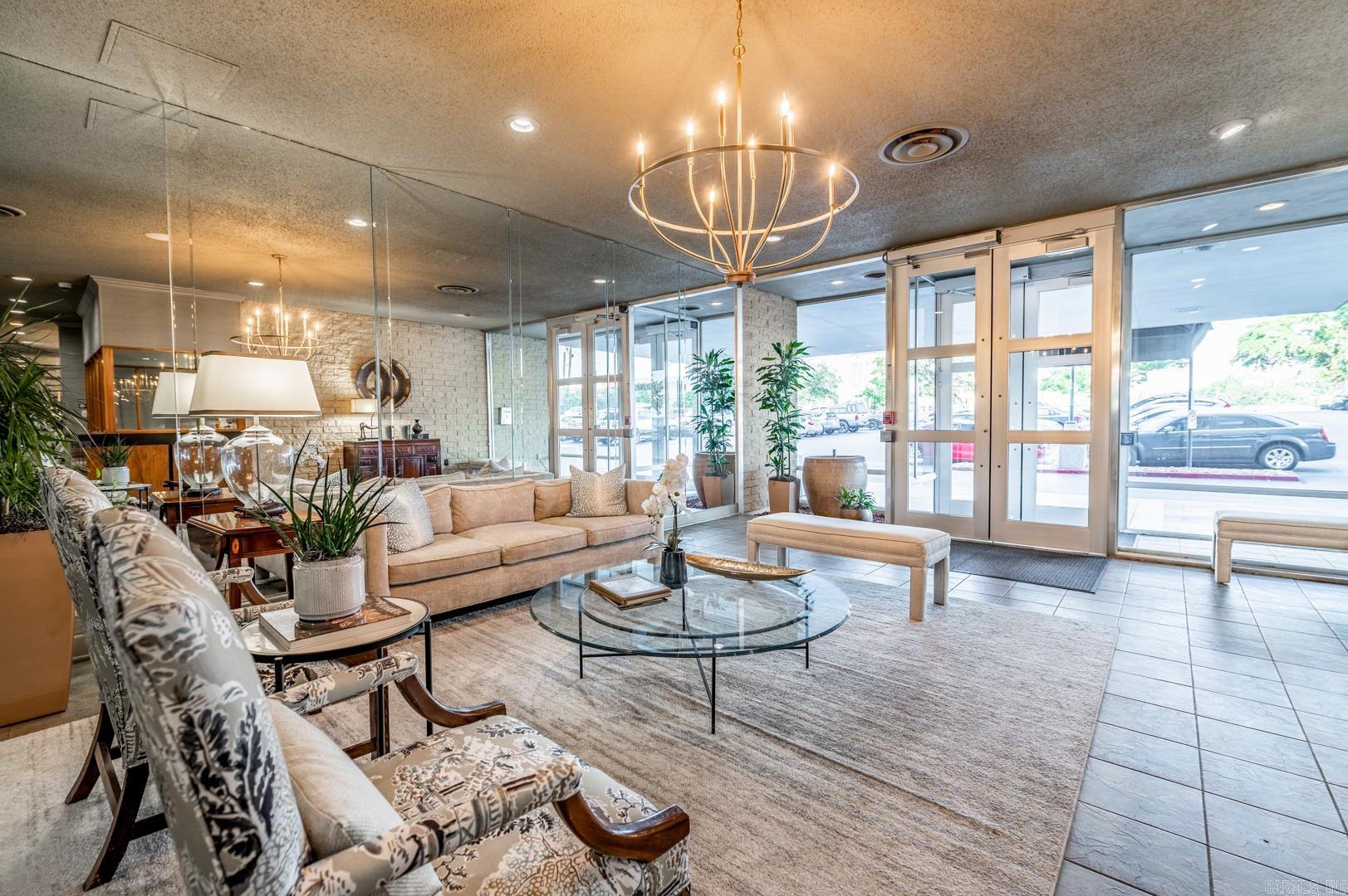 700 E 9th 6D Street Unit: 6D