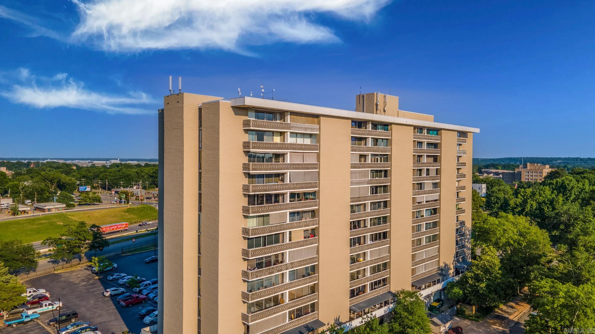 700 E 9th 6D Street Unit: 6D