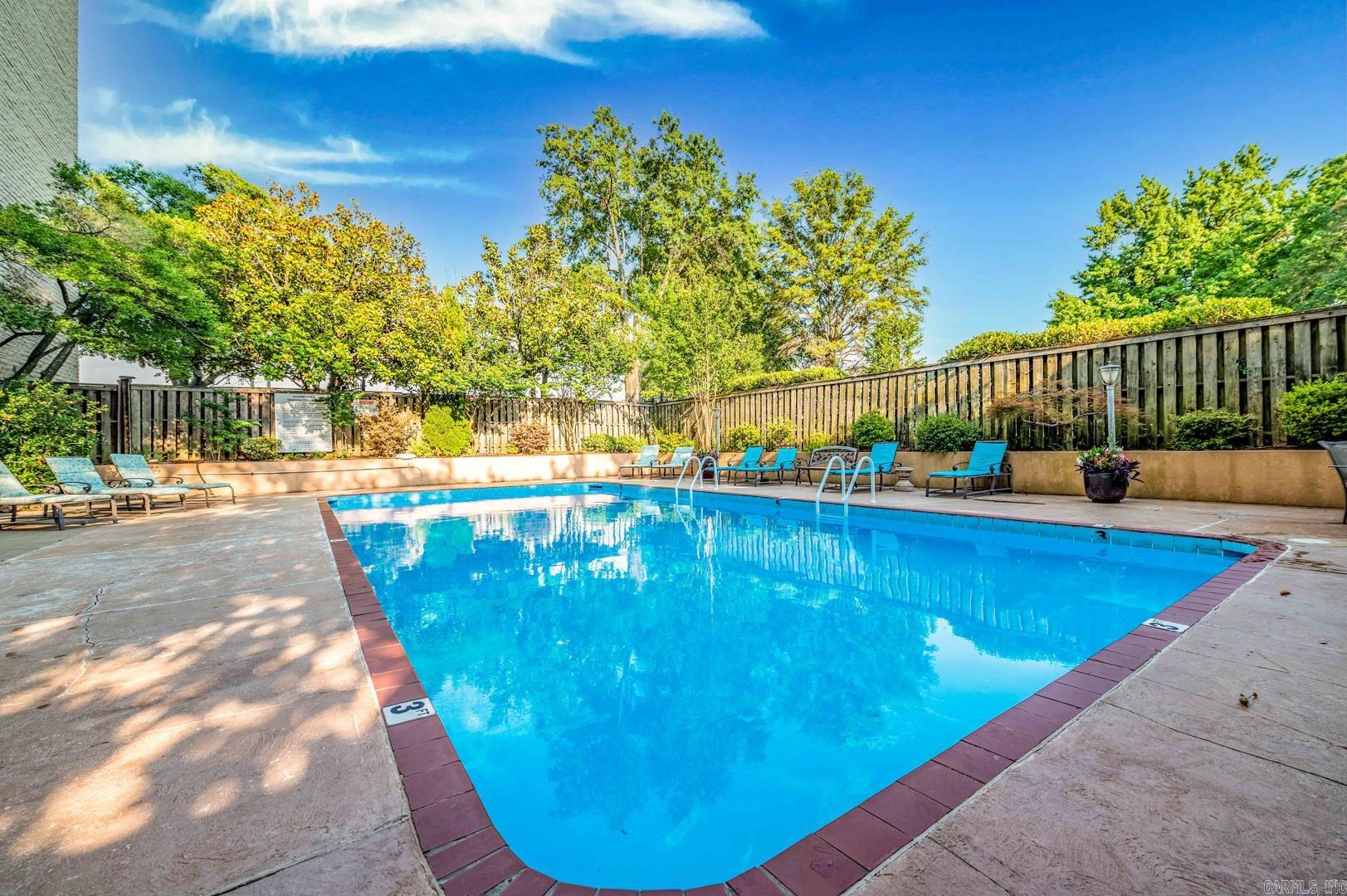 700 E 9th 6D Street Unit: 6D