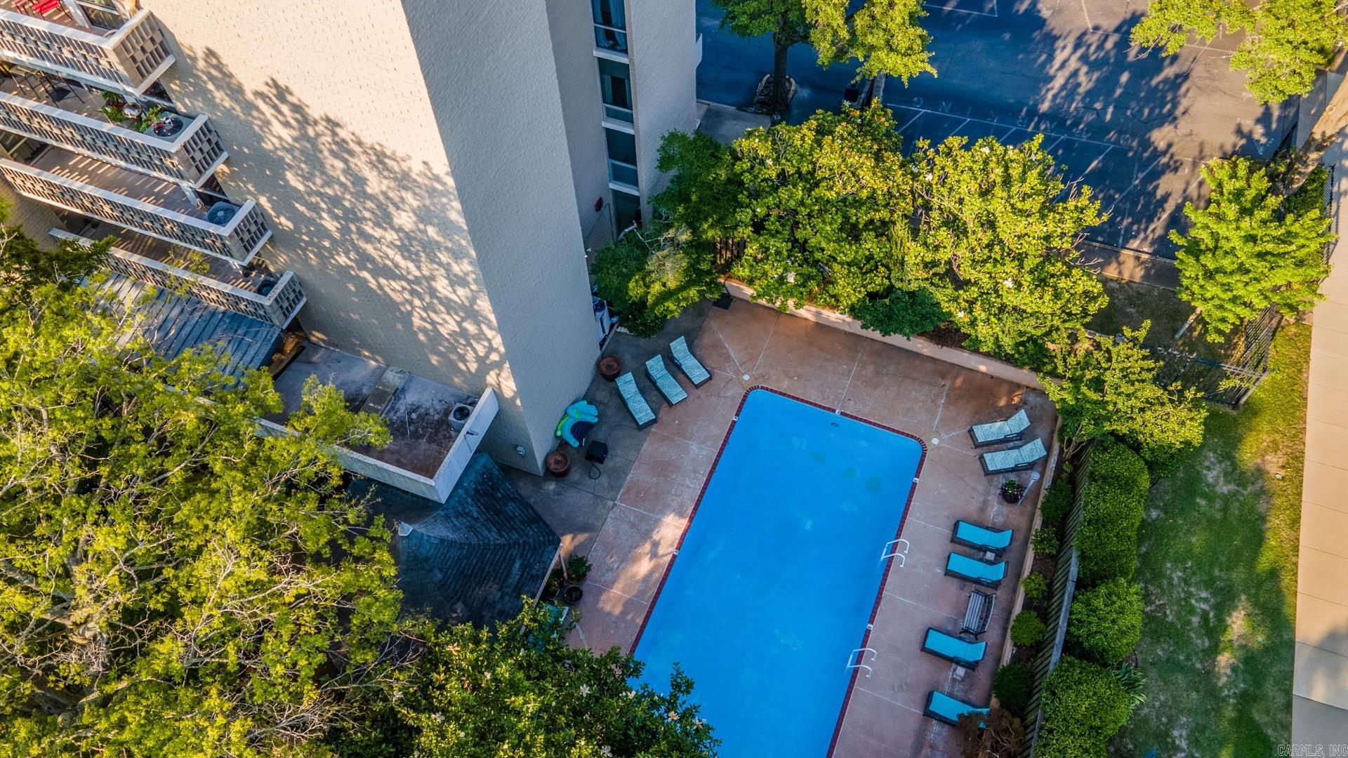 700 E 9th 6D Street Unit: 6D