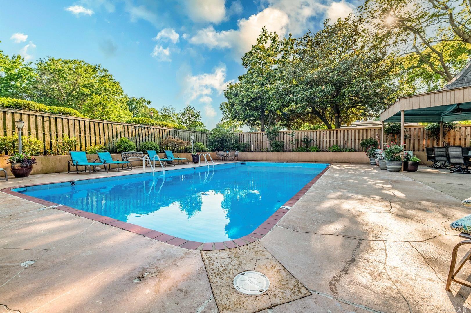 700 E 9th 6D Street Unit: 6D