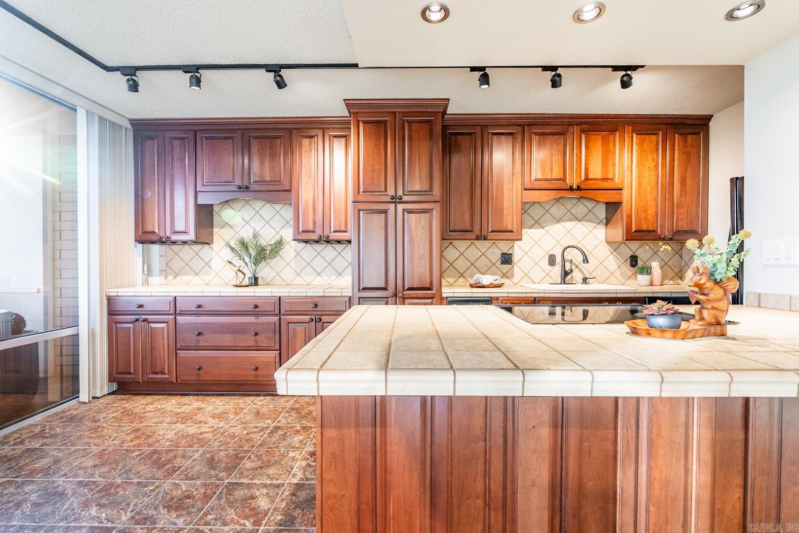 700 E 9th 6D Street Unit: 6D