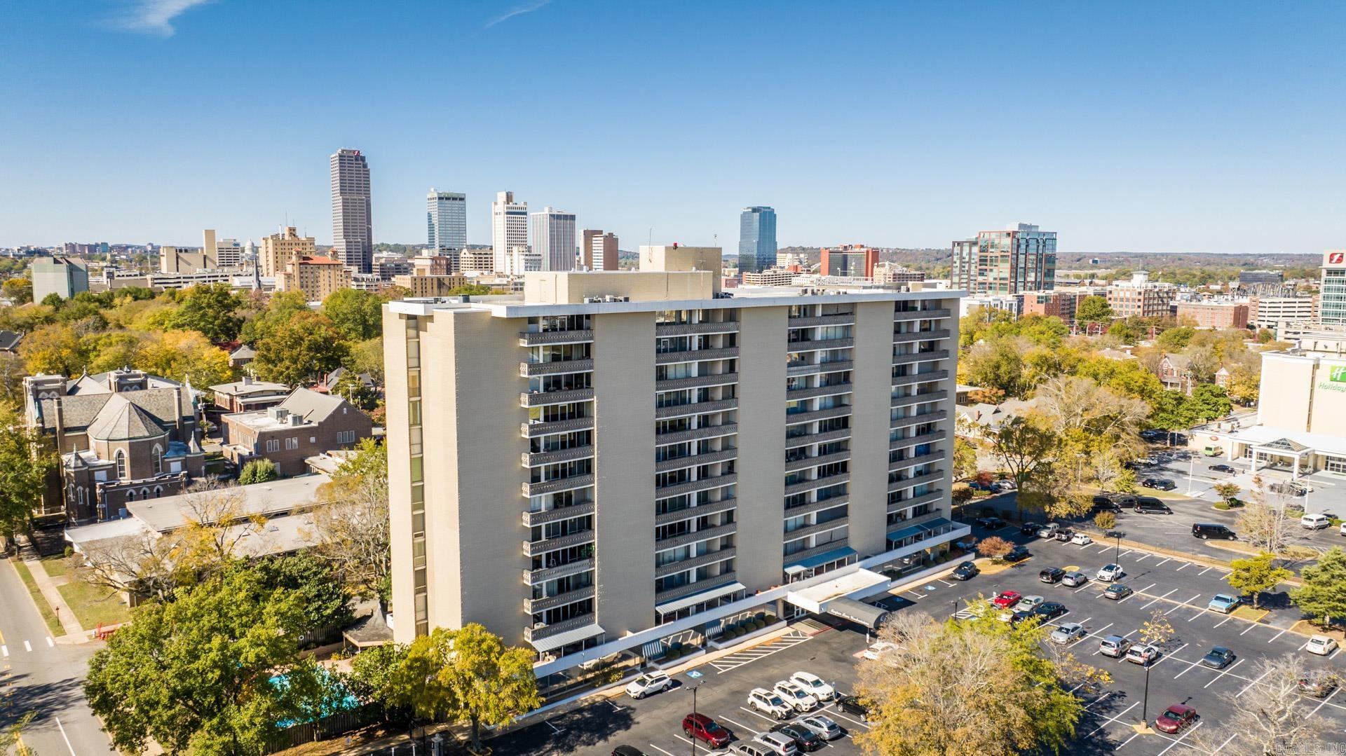 700 E 9th 6D Street Unit: 6D