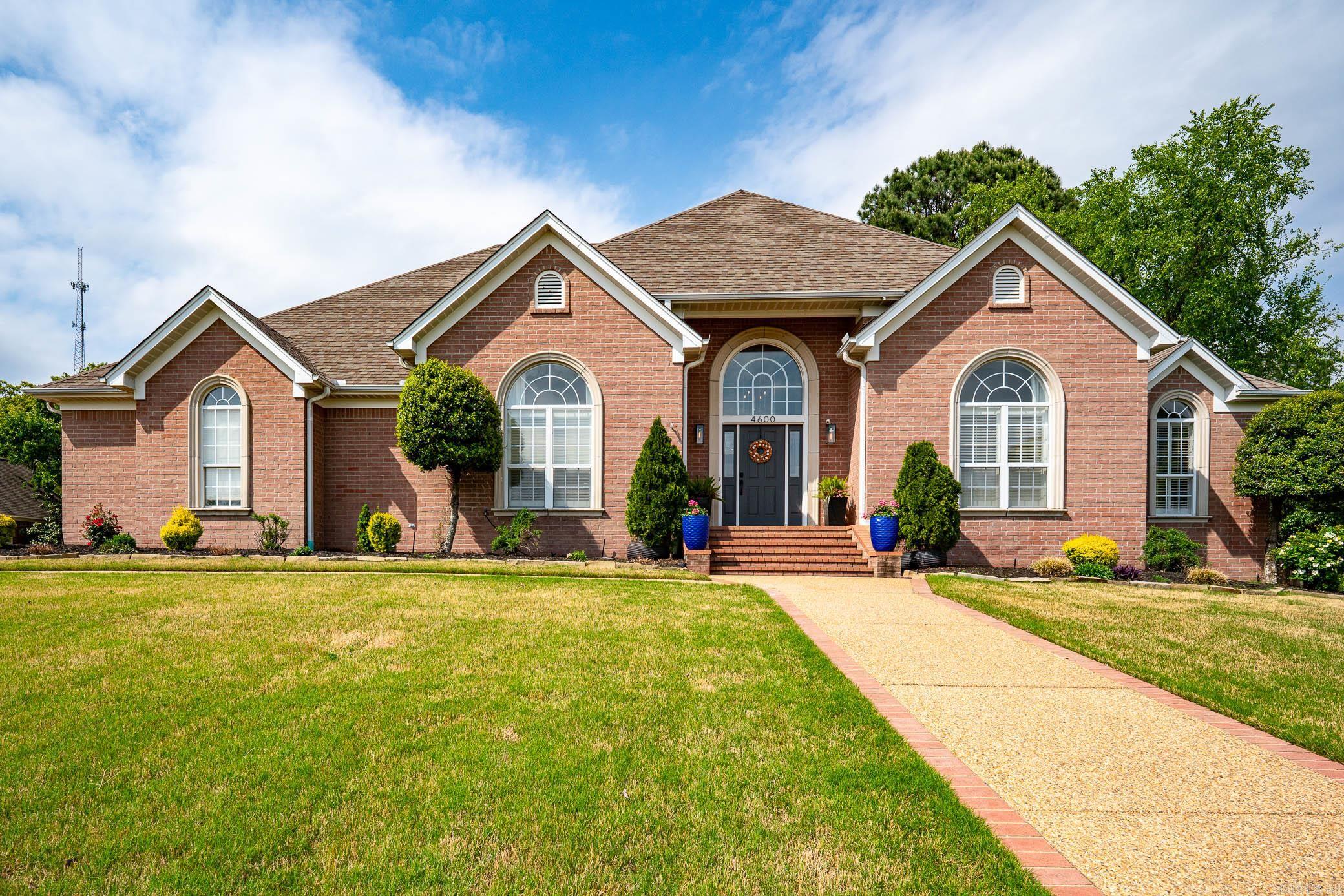4600 Bay Hill Drive
