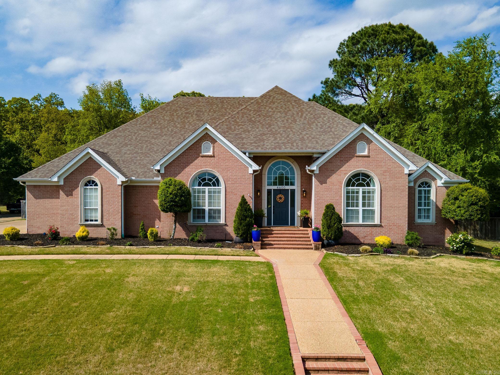 4600 Bay Hill Drive