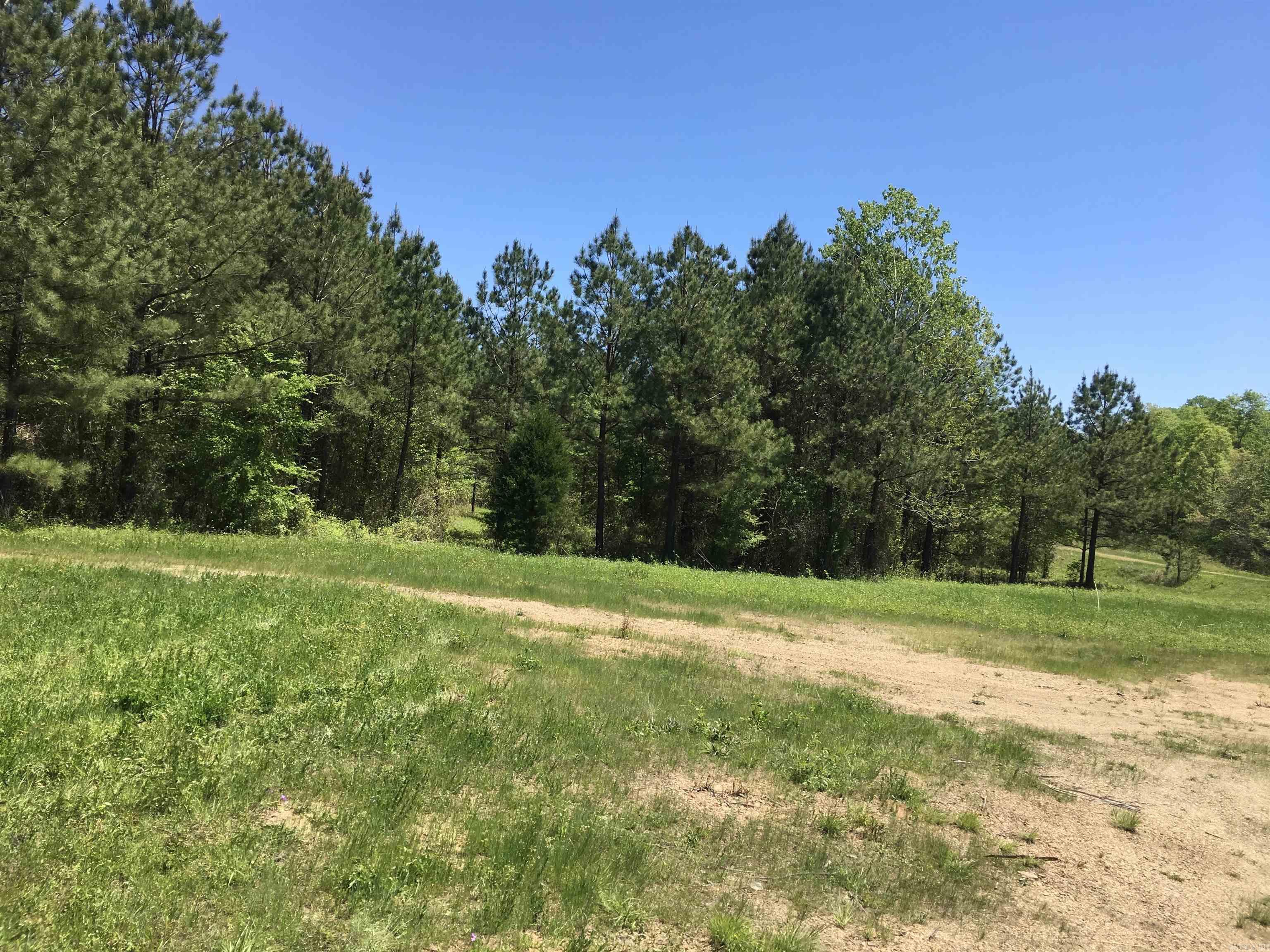 1892 Broken Bow Lane