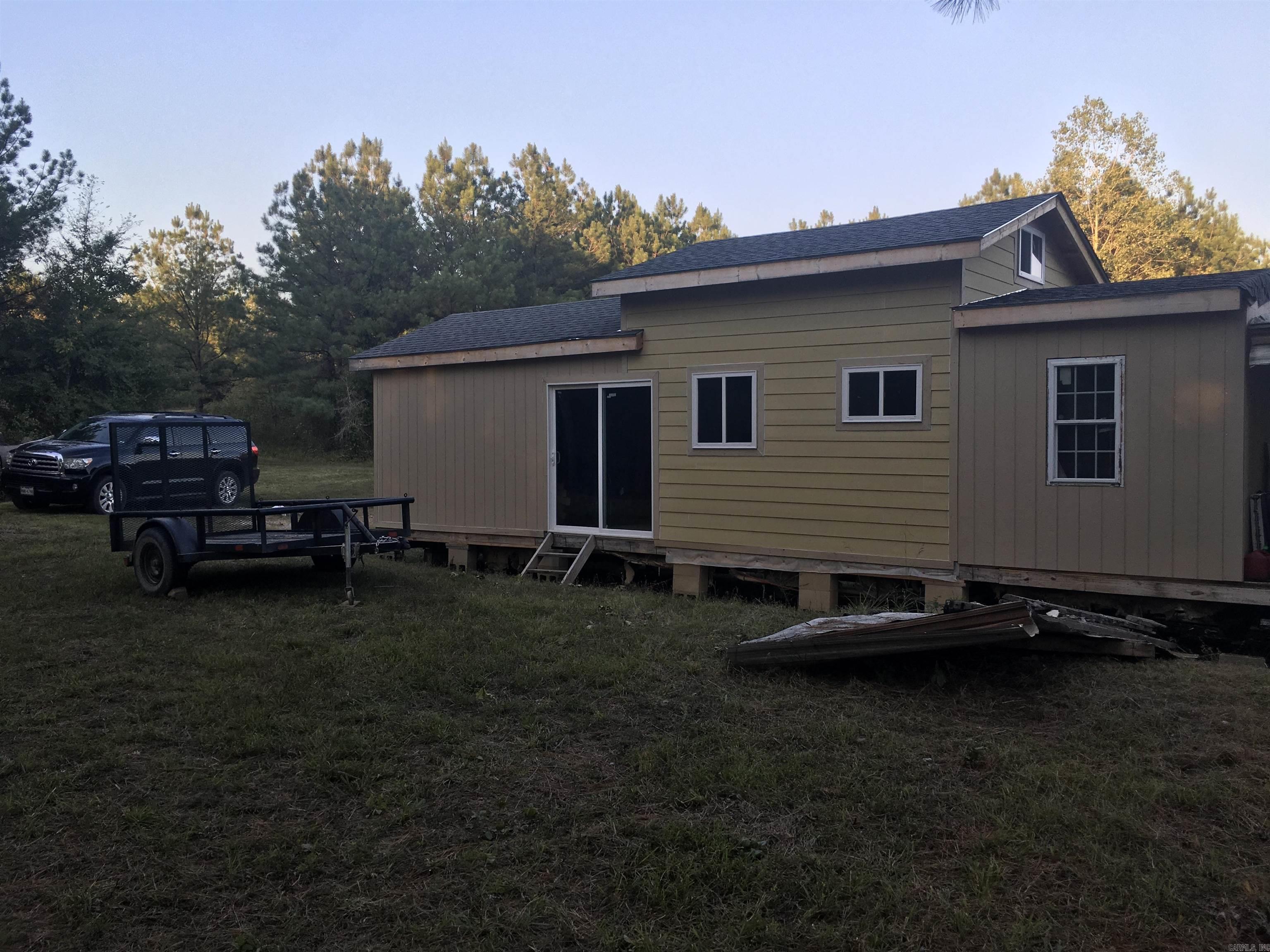 1892 Broken Bow Lane