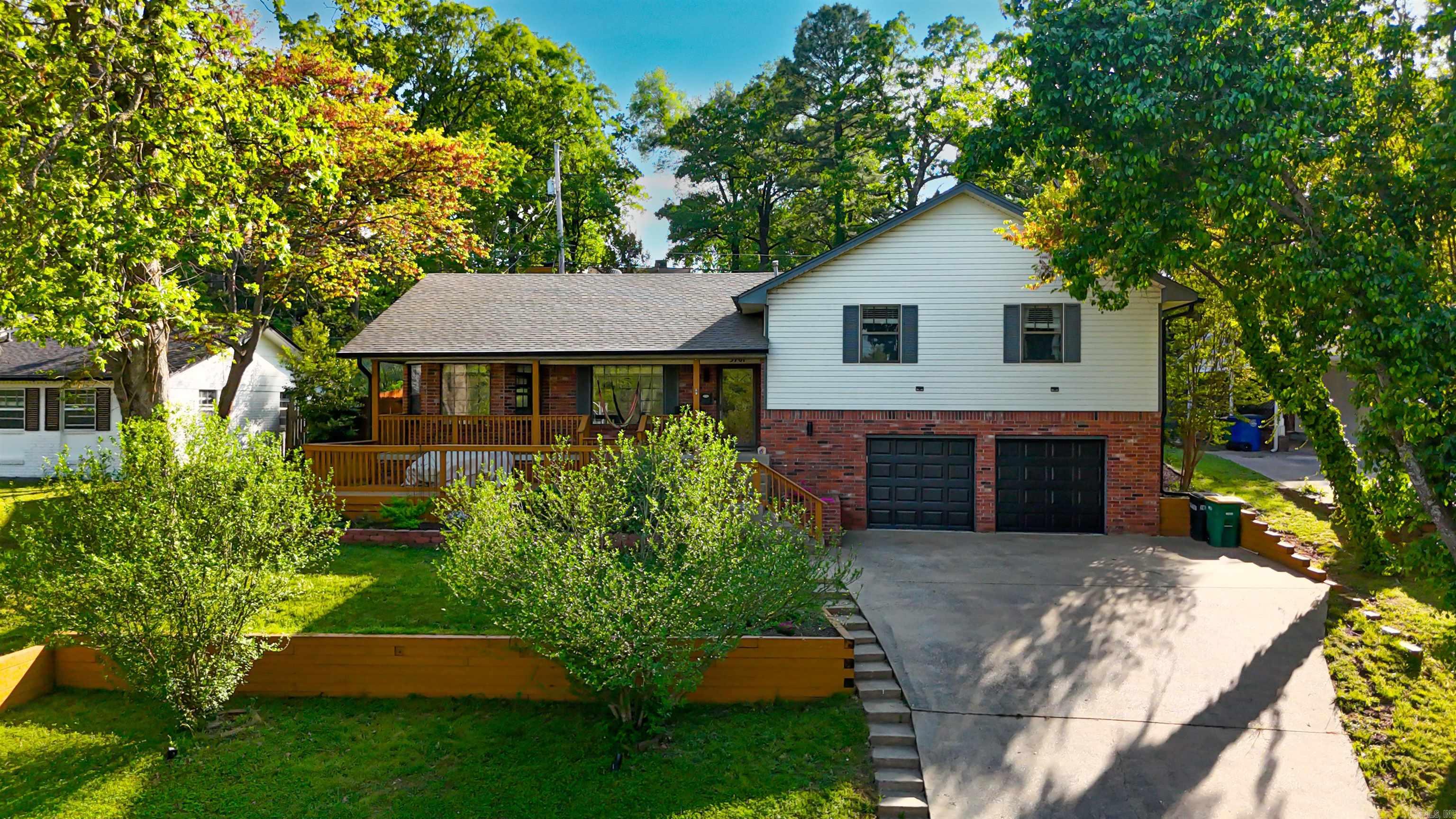 3701 Loch Lane