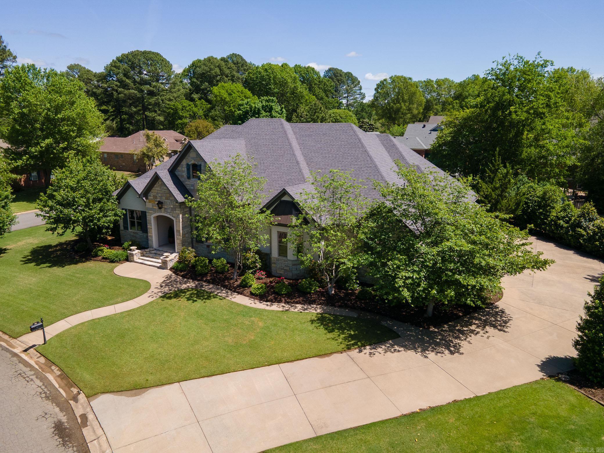 890 Heritage Point Drive