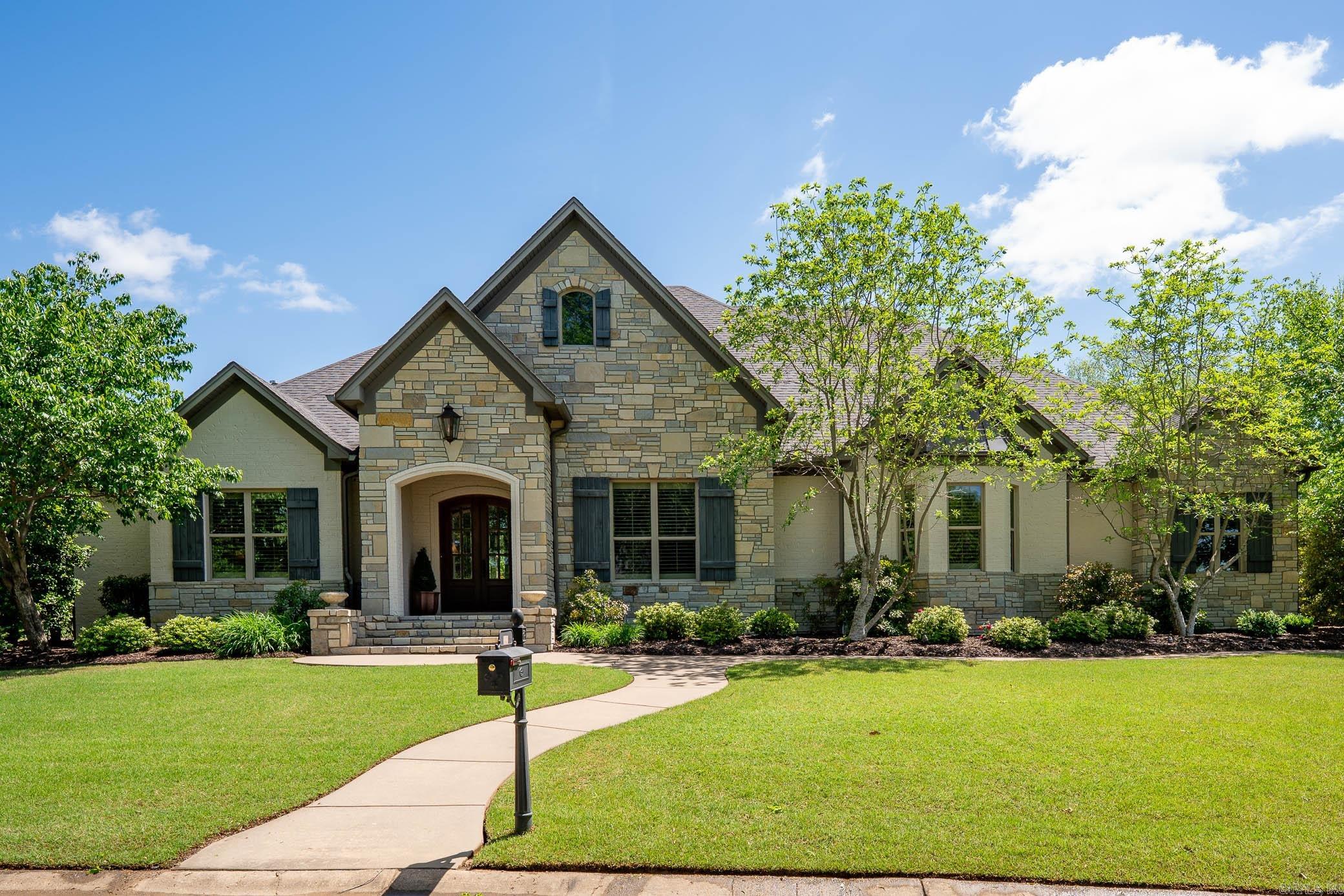 890 Heritage Point Drive