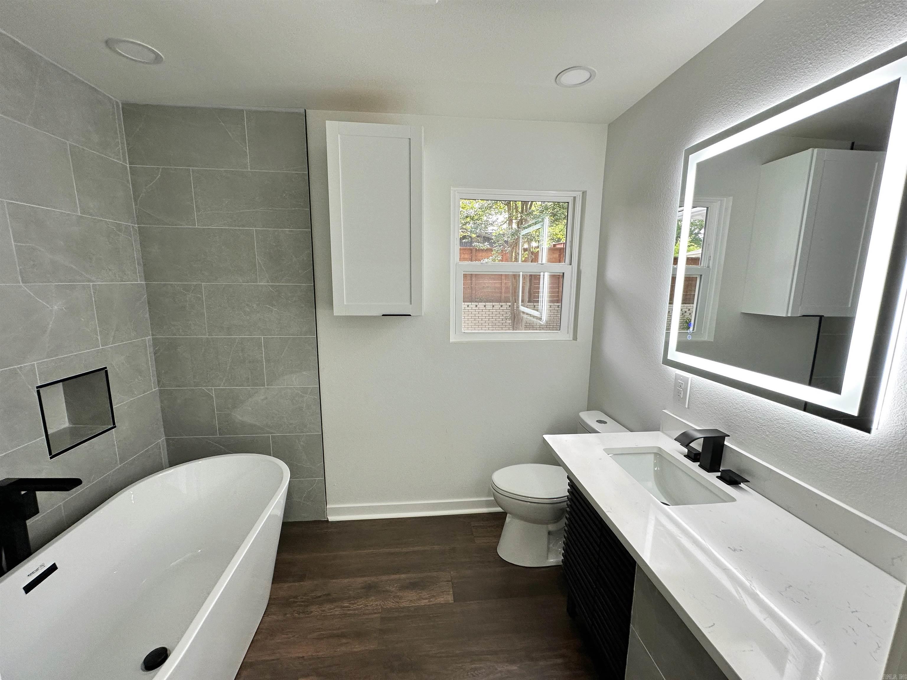 4518 Edgemere Street