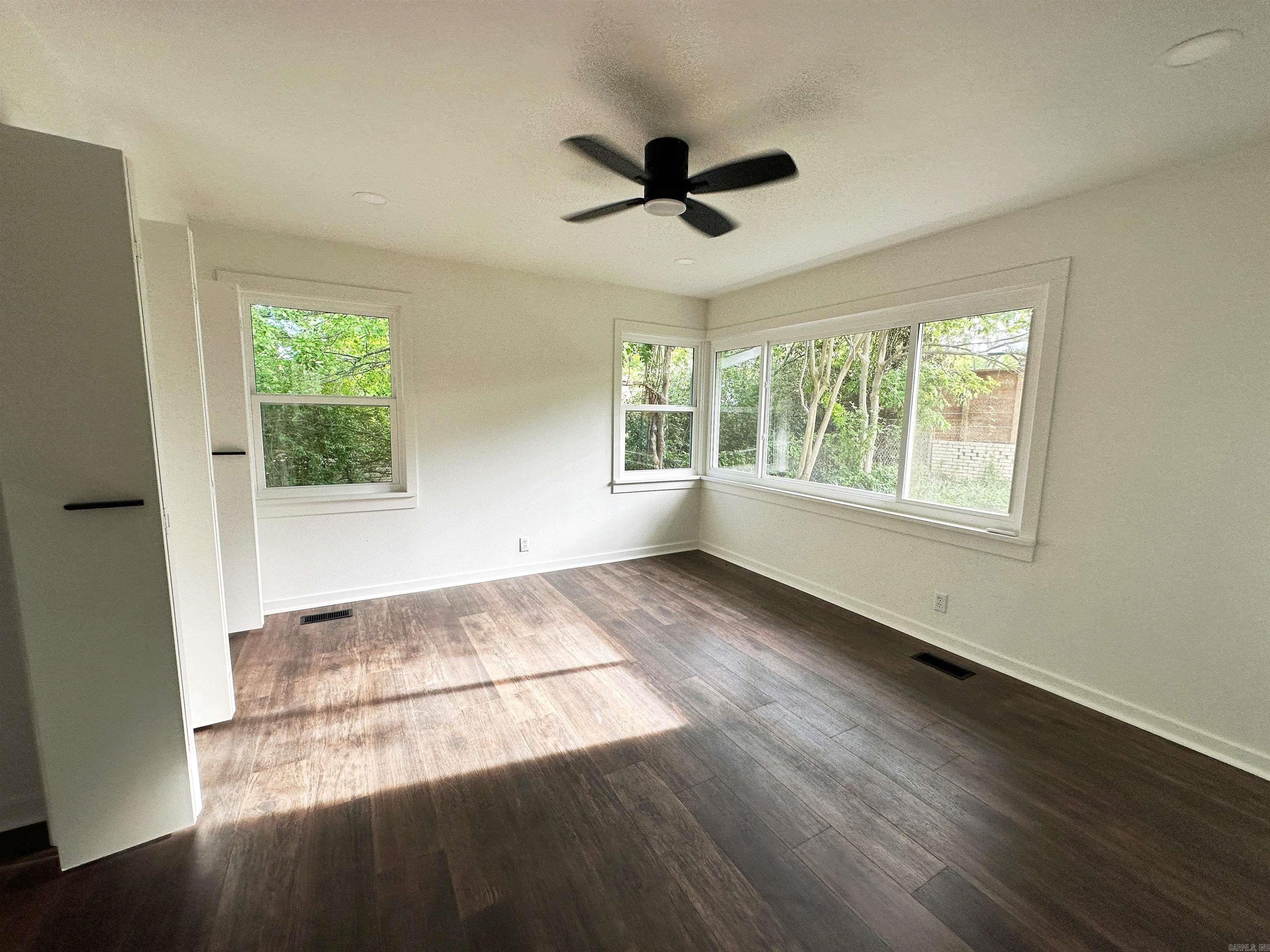 4518 Edgemere Street