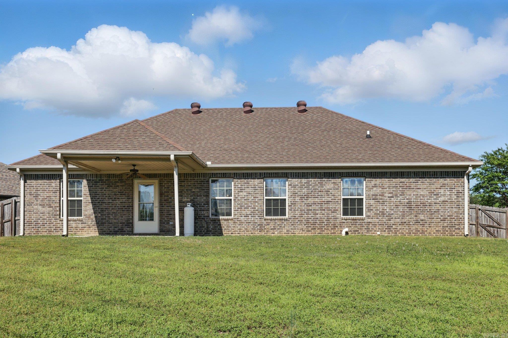 6925 North Haven Drive