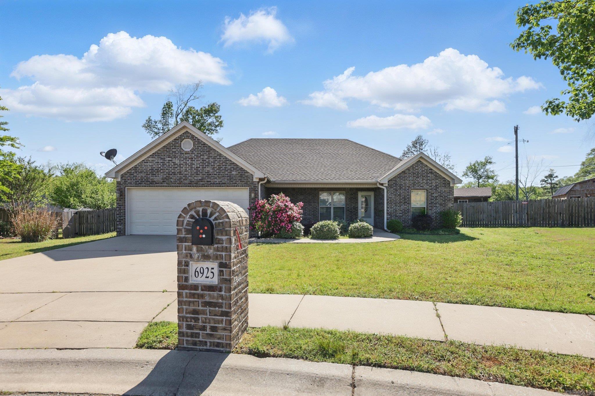 6925 North Haven Drive