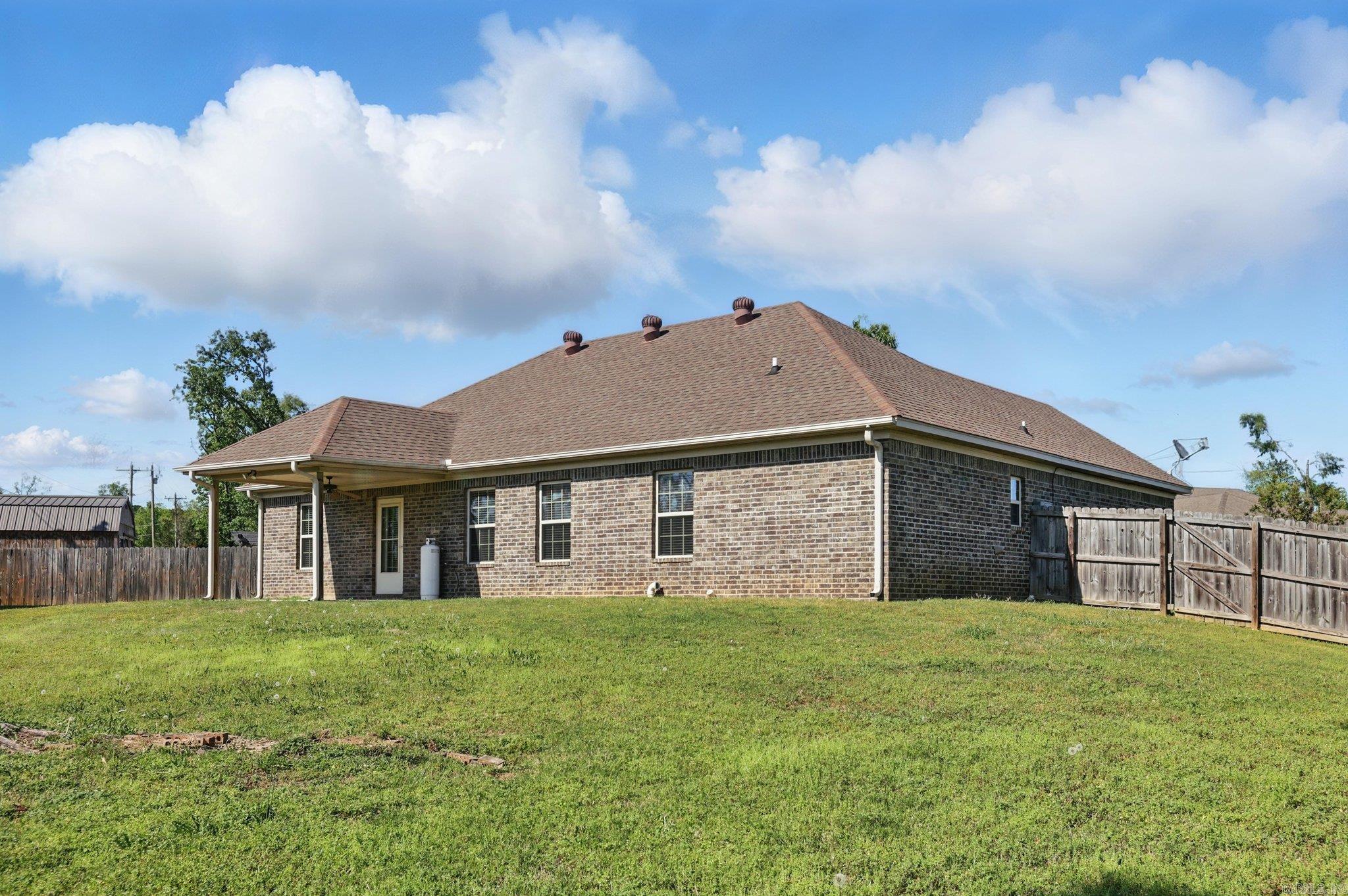 6925 North Haven Drive