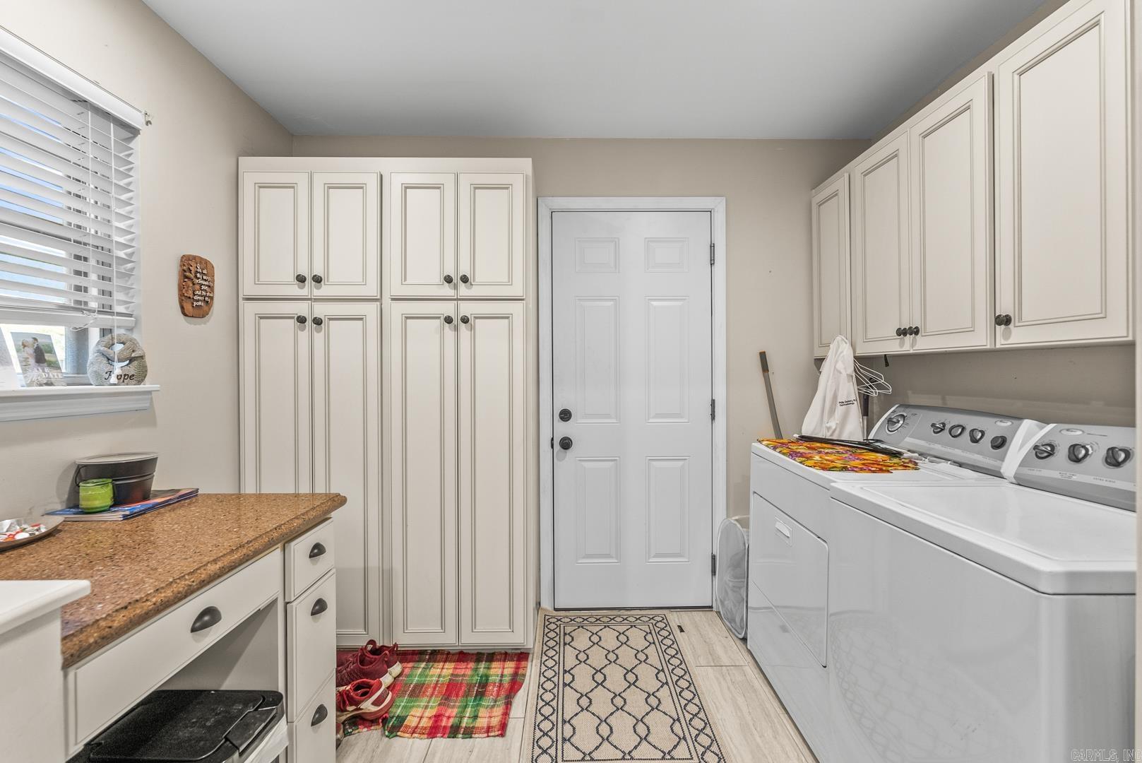 909 Beacon Hill Court