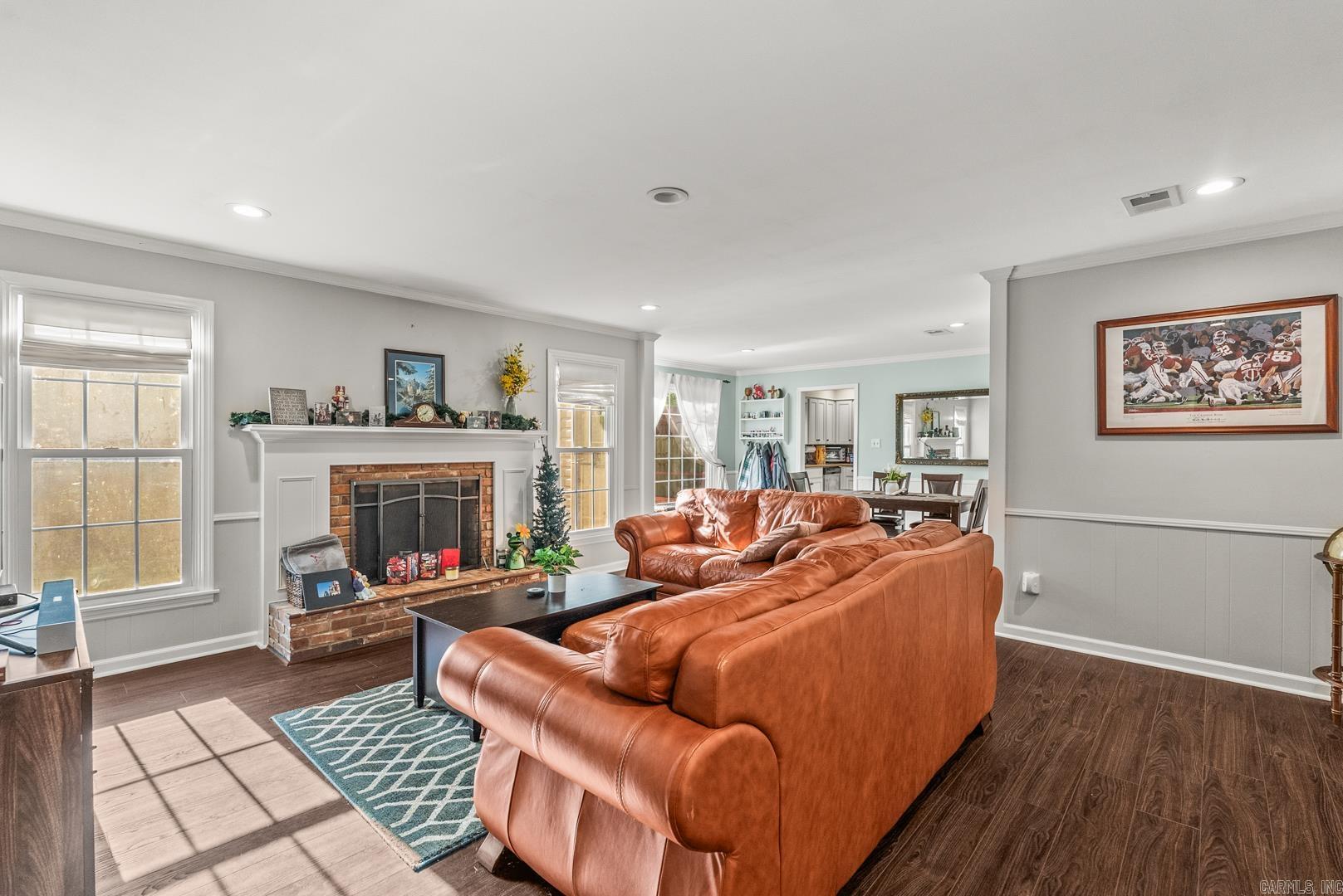 909 Beacon Hill Court