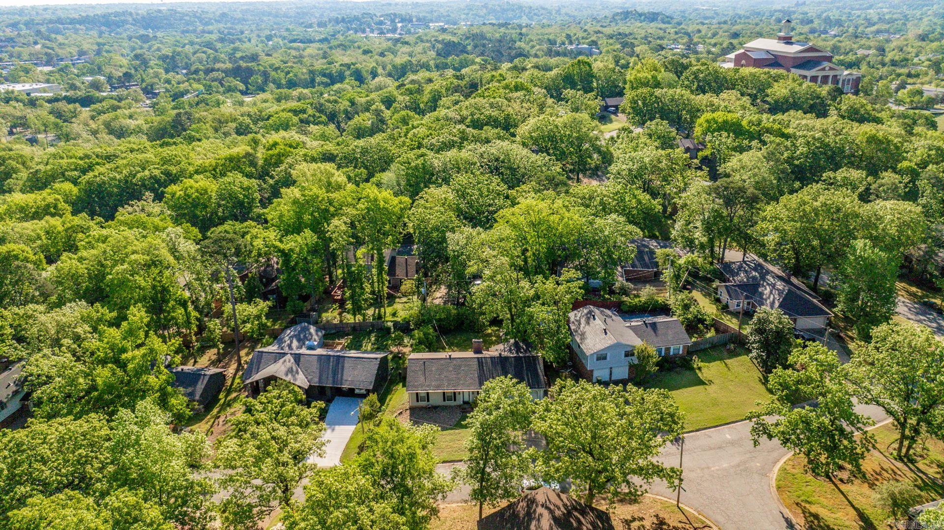 909 Beacon Hill Court