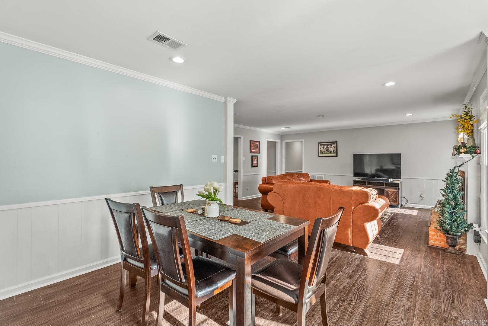 909 Beacon Hill Court