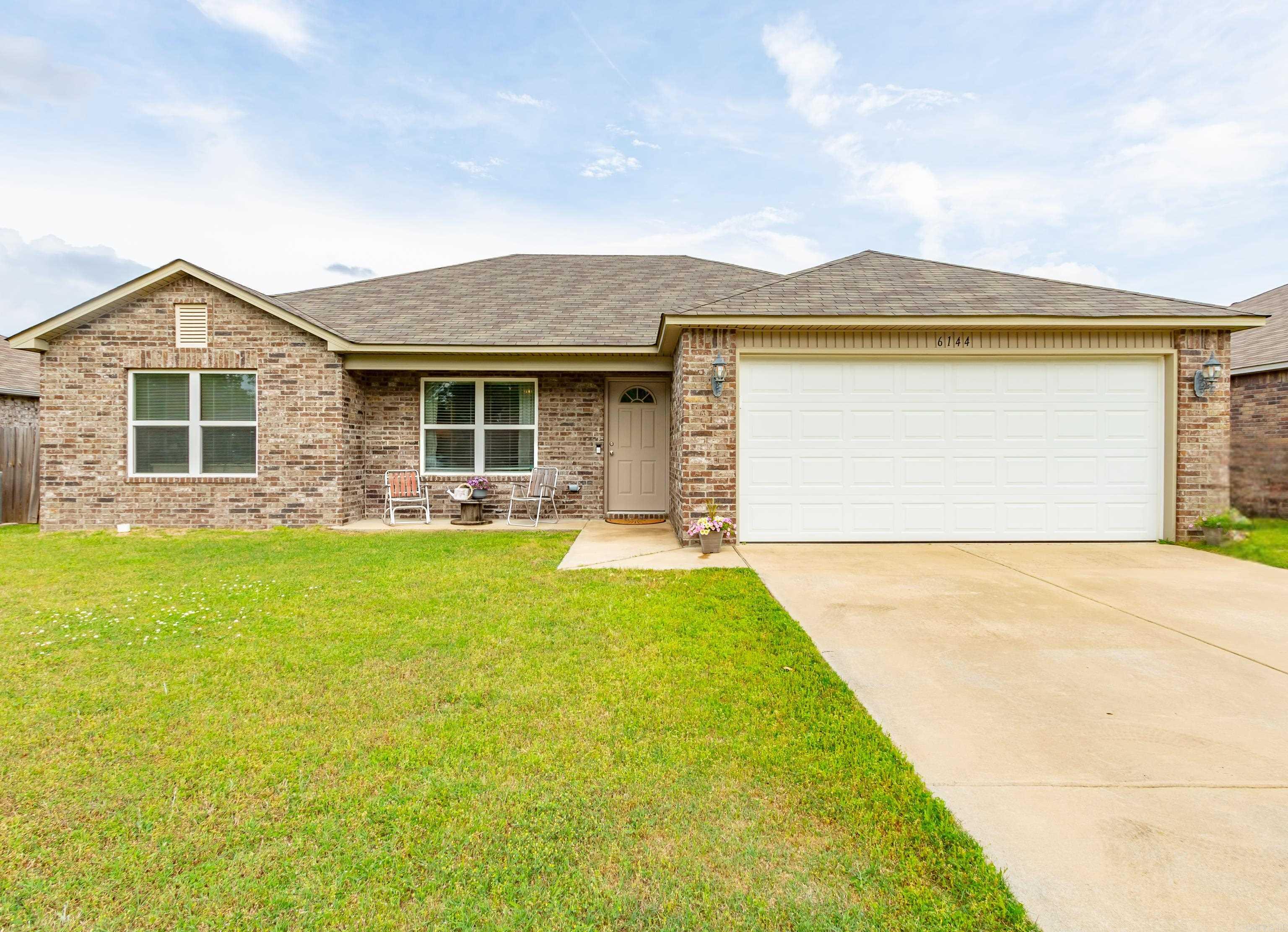 6144 Saddle Hill Drive